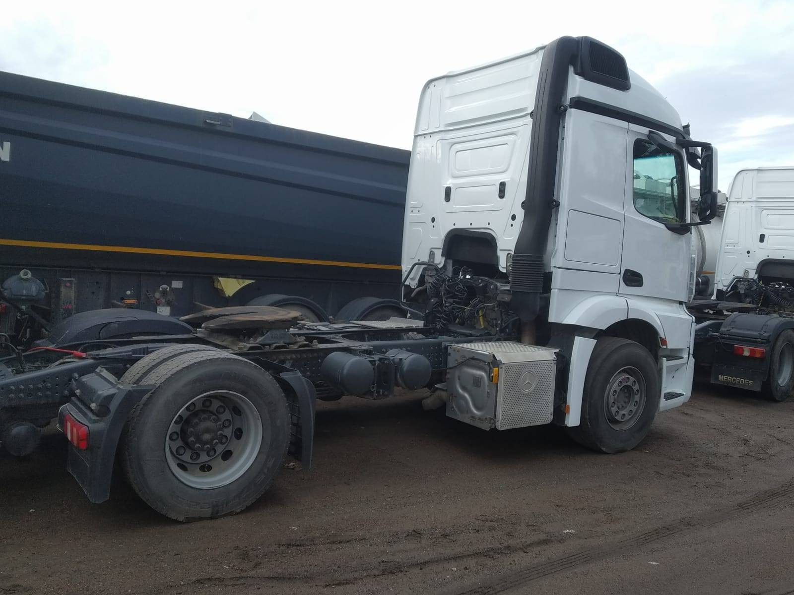 Mercedes-Benz Actros 5 L FHS 2042 LS 4x2 (BigSpace) Лот 000003906