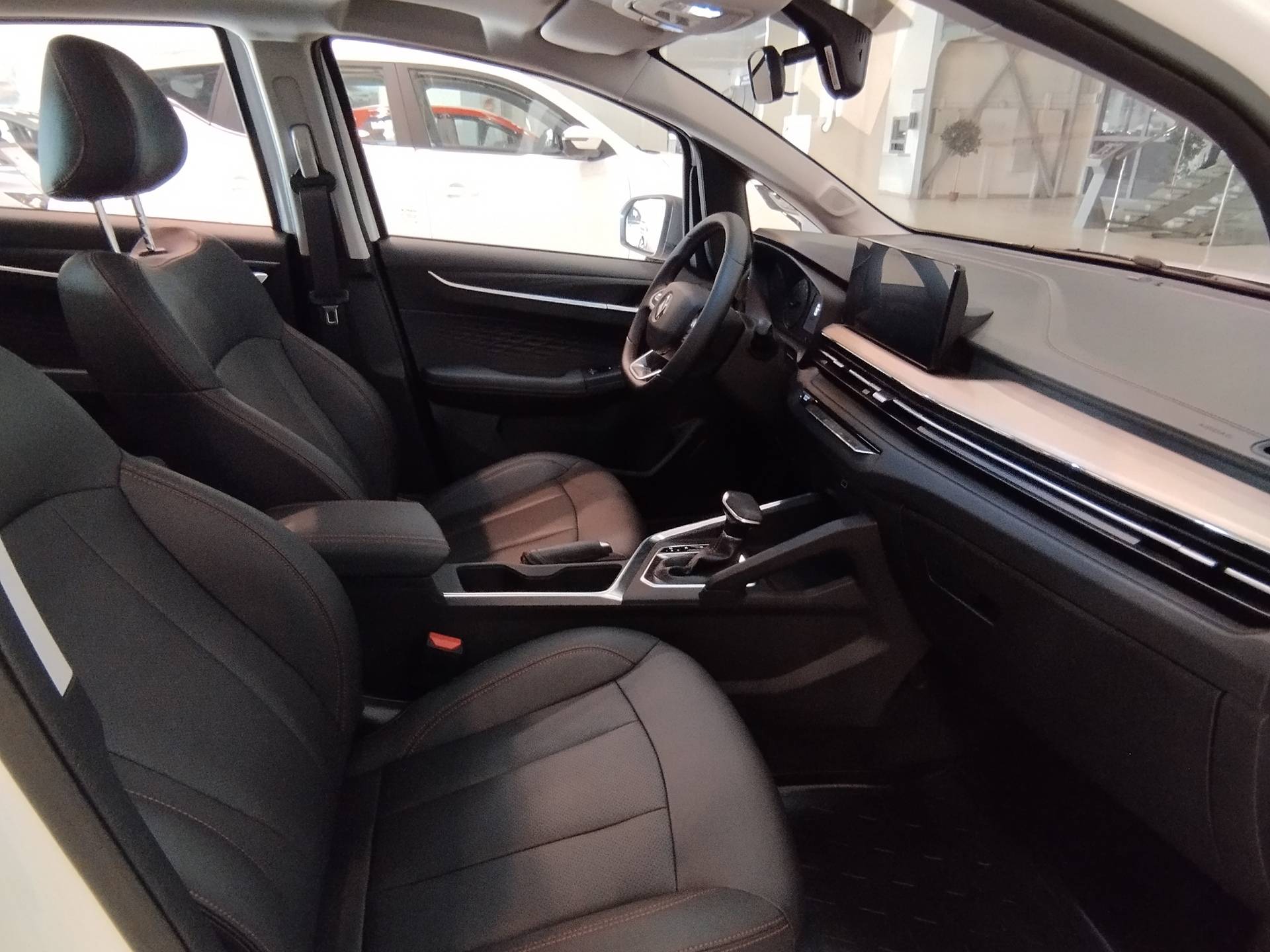 Livan X3PRO Luxury 1.5 CVT