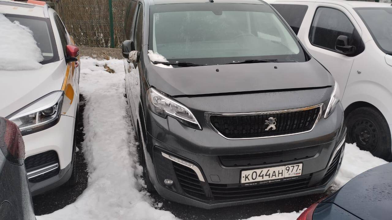 Peugeot Traveller Лот 000005923