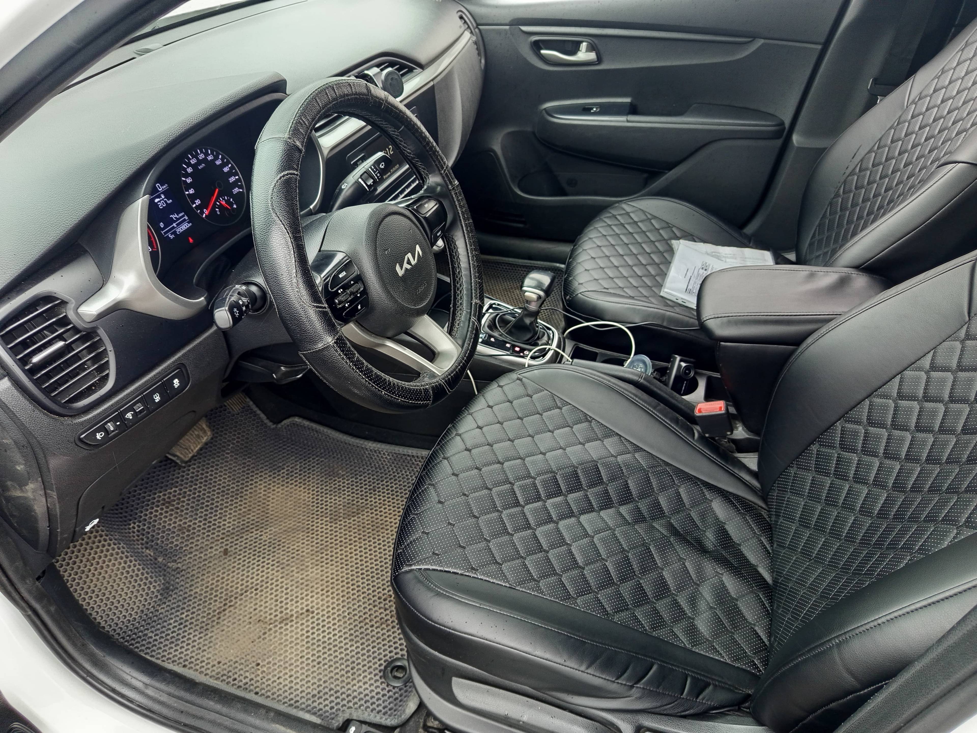 KIA Rio Лот 000008390