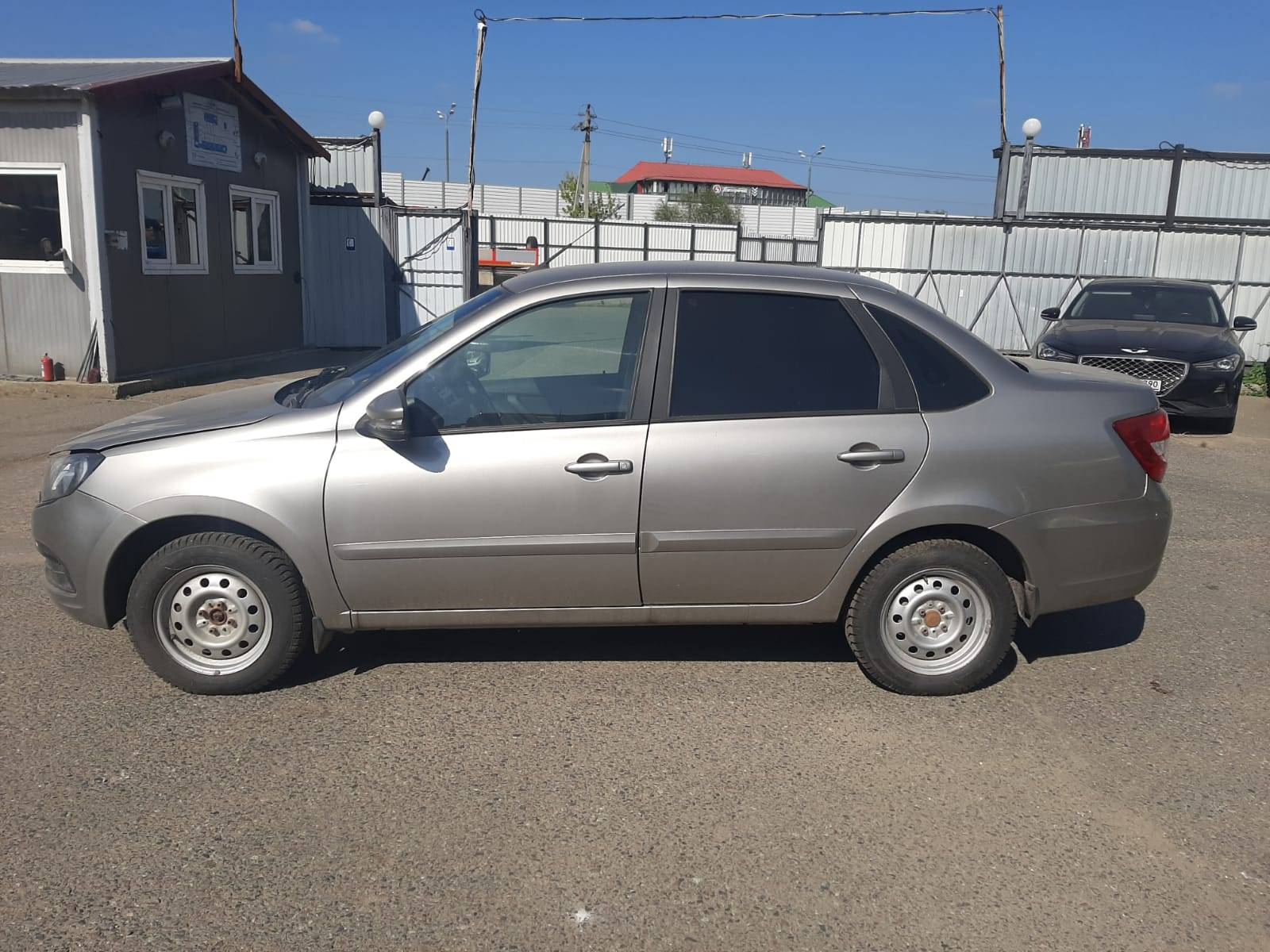 Lada Granta седан Лот 000003646