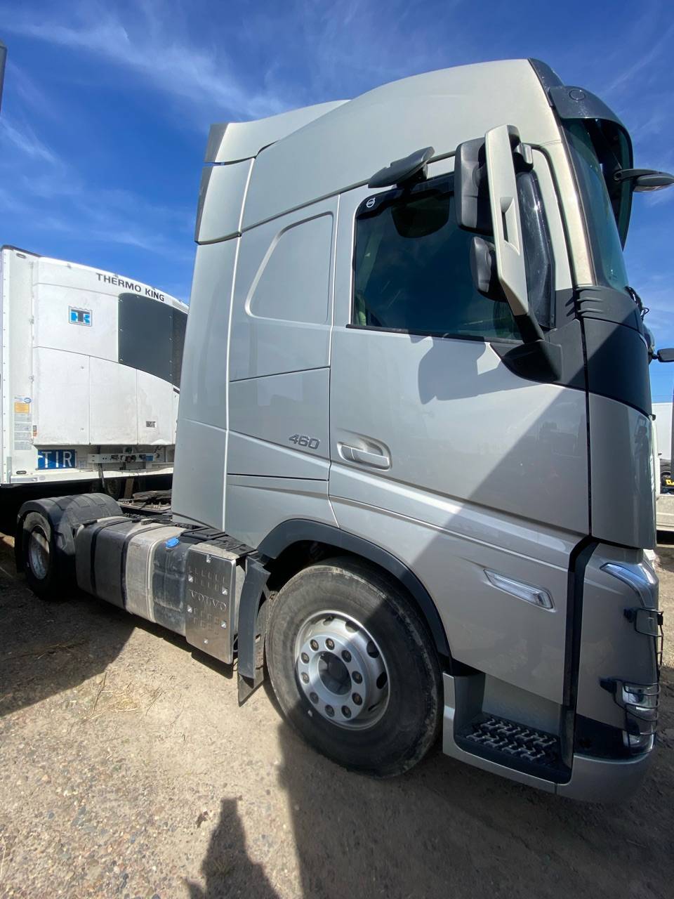 Volvo FH 460 4x2 (FH Globetrotter) Лот 000008132