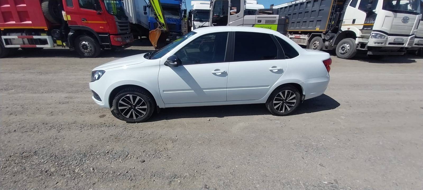 Lada Granta седан Лот 000006878