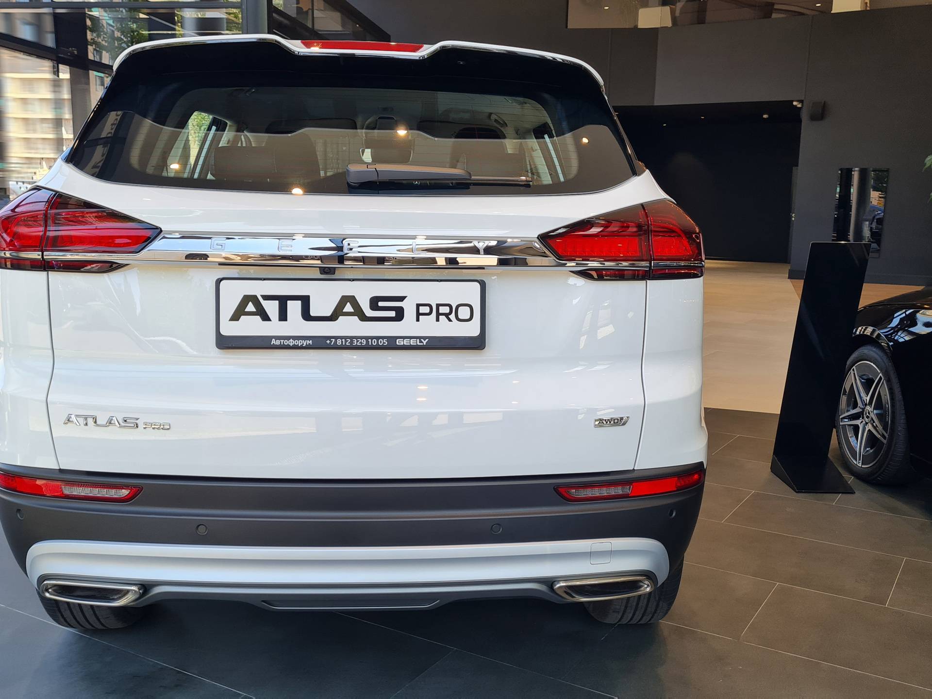 Geely Atlas Pro Flagship+ 1.5T DCT7 4WD