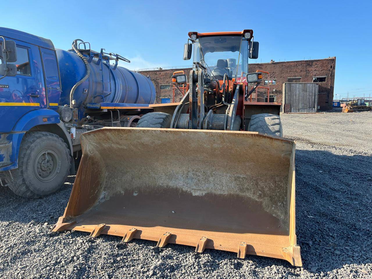 DOOSAN/DEVELON SD300N Лот 000008491
