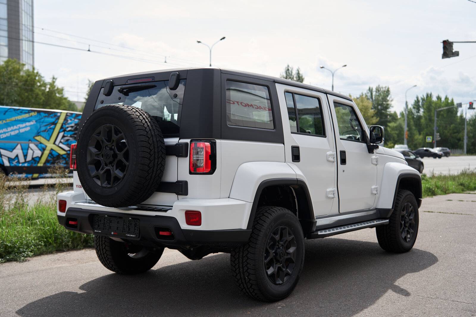 BAIC BJ40 FLAGSHIP 2.0T 8AT AWD