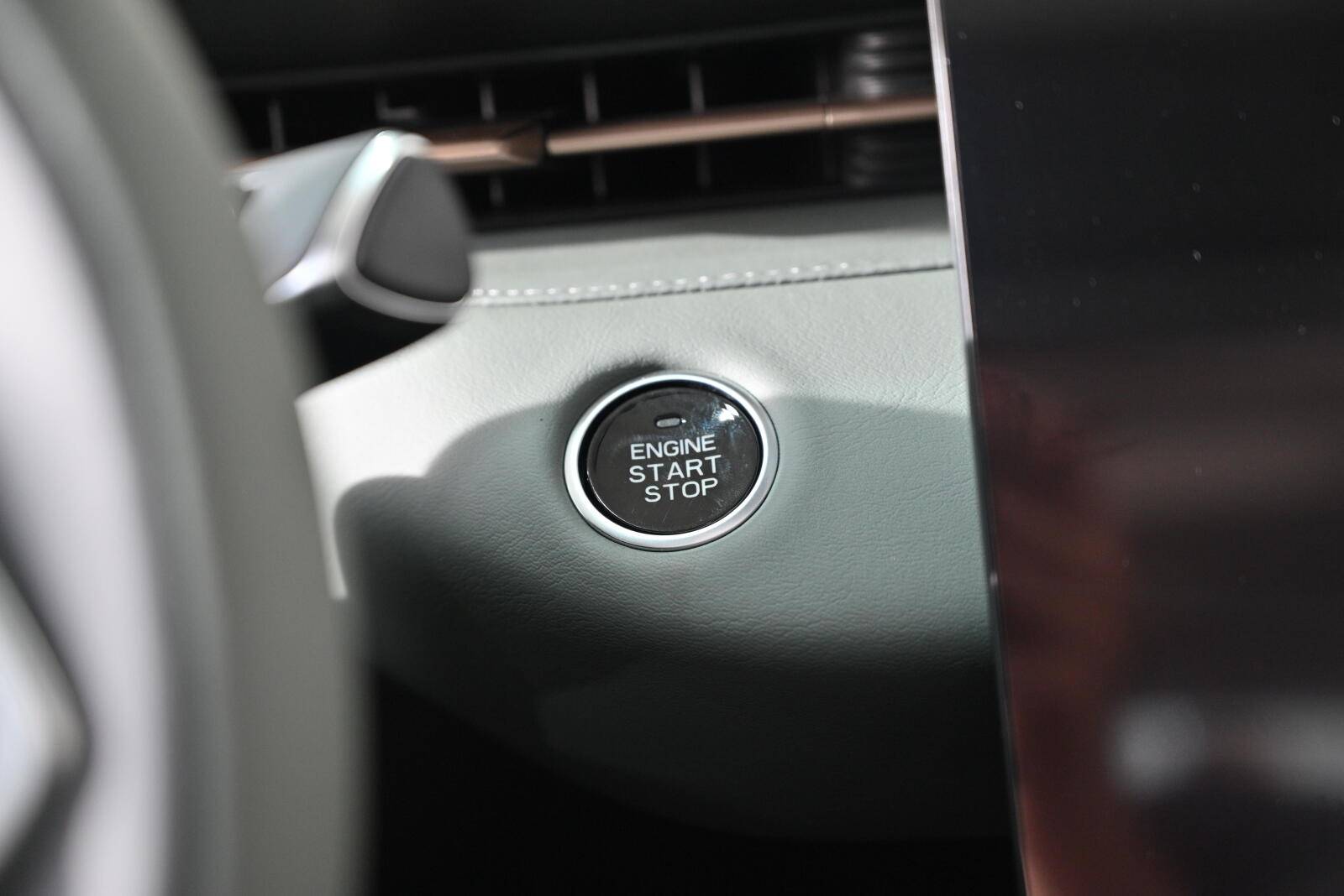 Changan Lamore Tech 1.5 DCT 180hp 2WD 