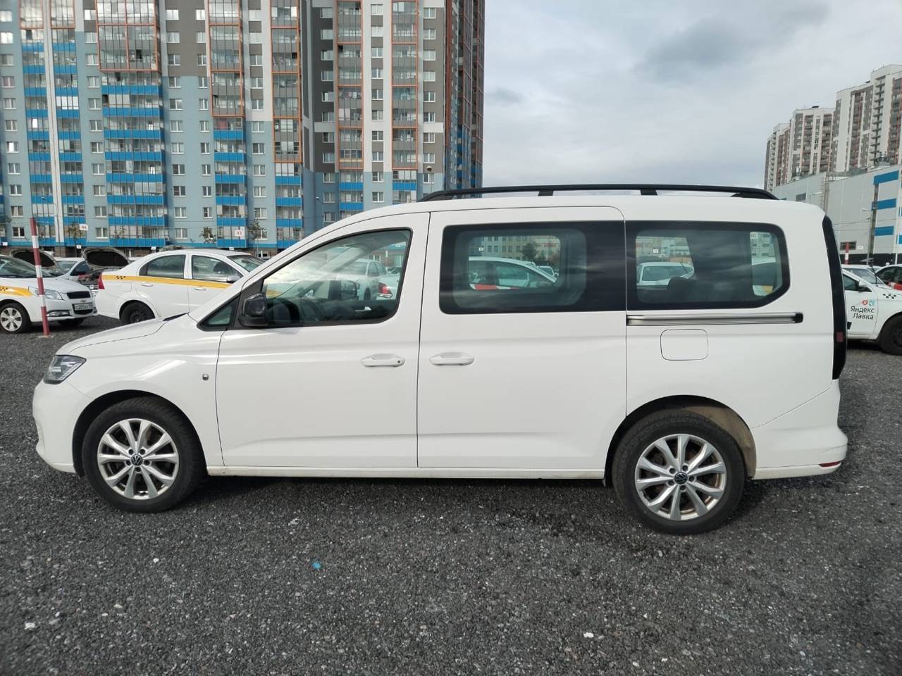 Volkswagen Caddy Лот 000004270