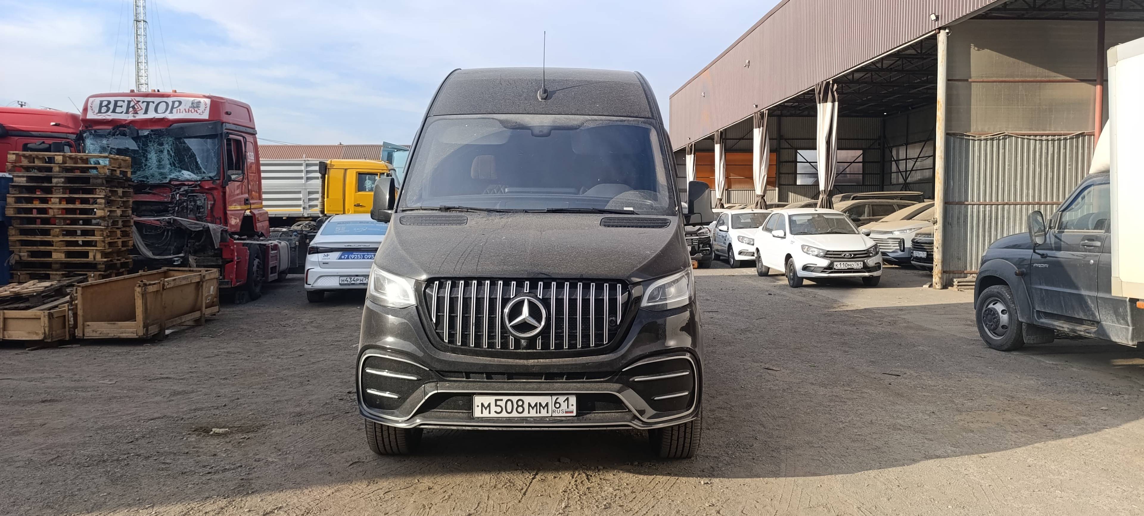 Mercedes-Benz Sprinter Лот 000004275