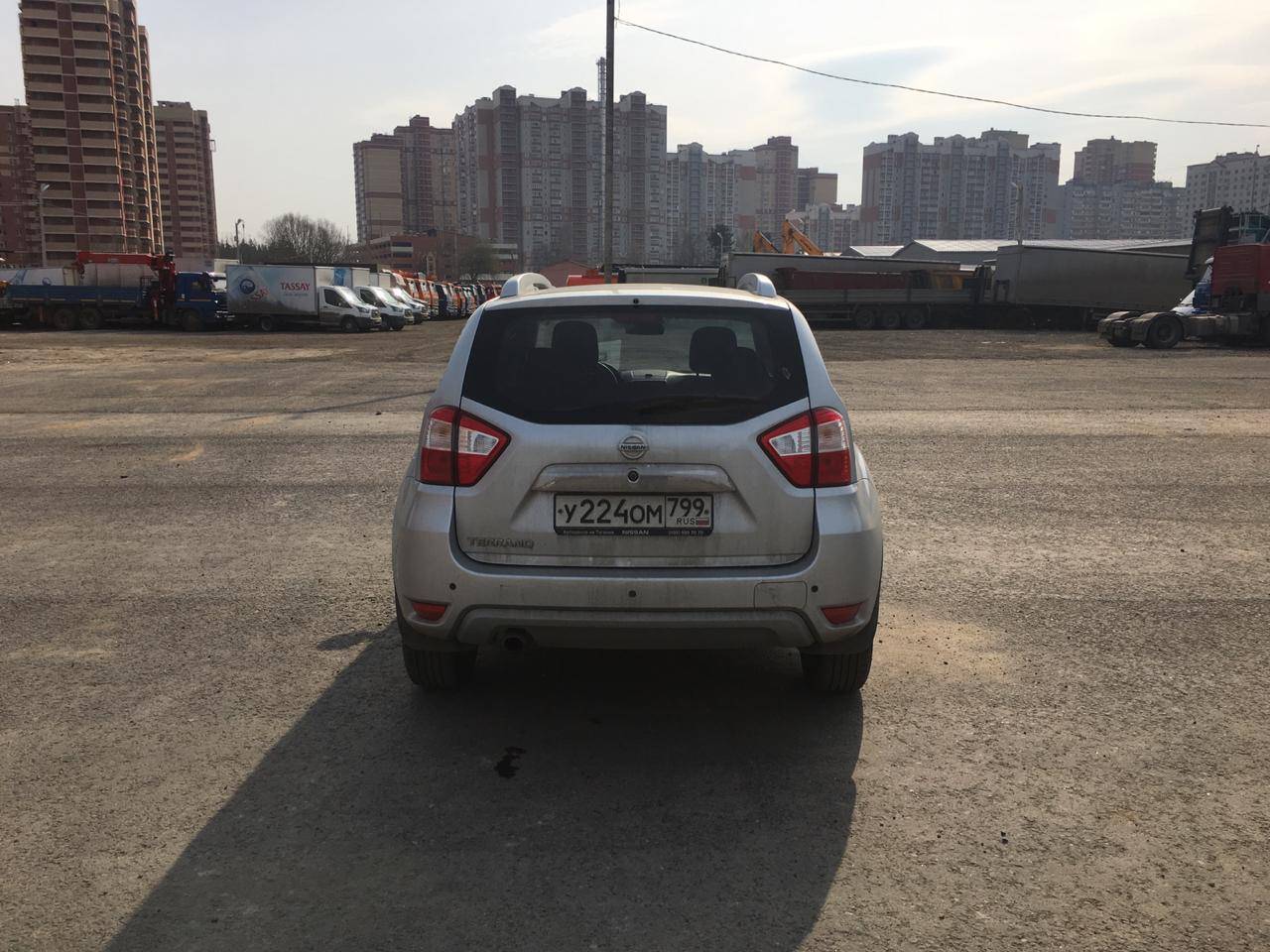 Nissan Terrano Лот 000006236