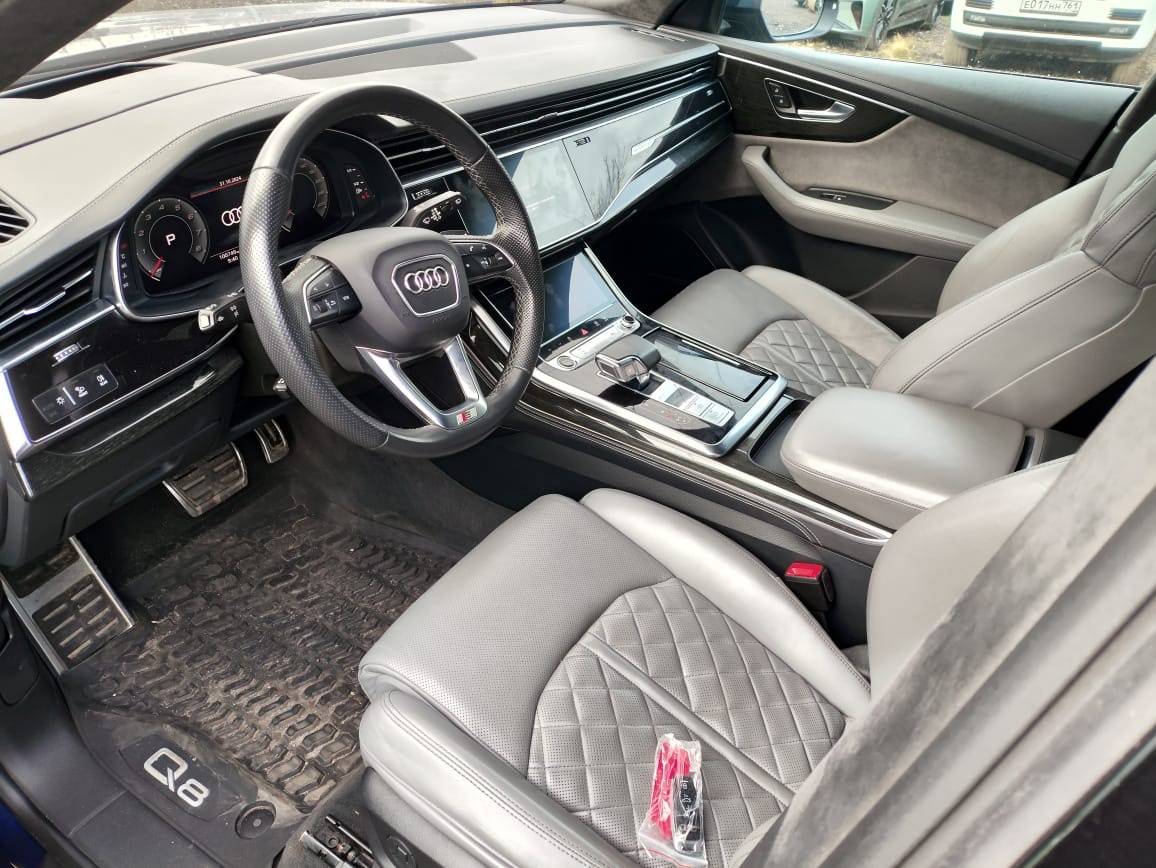 Audi Q8 Лот 000004621