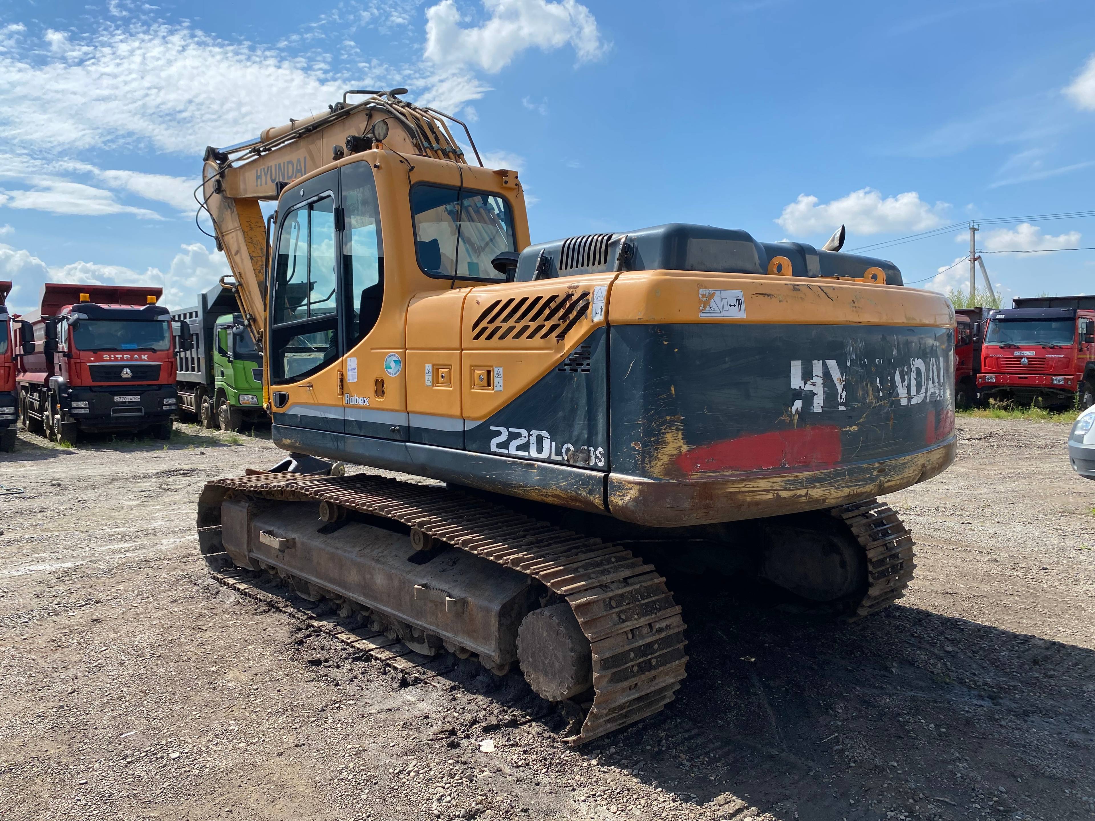 Hyundai R220LC-9S Лот 000000179