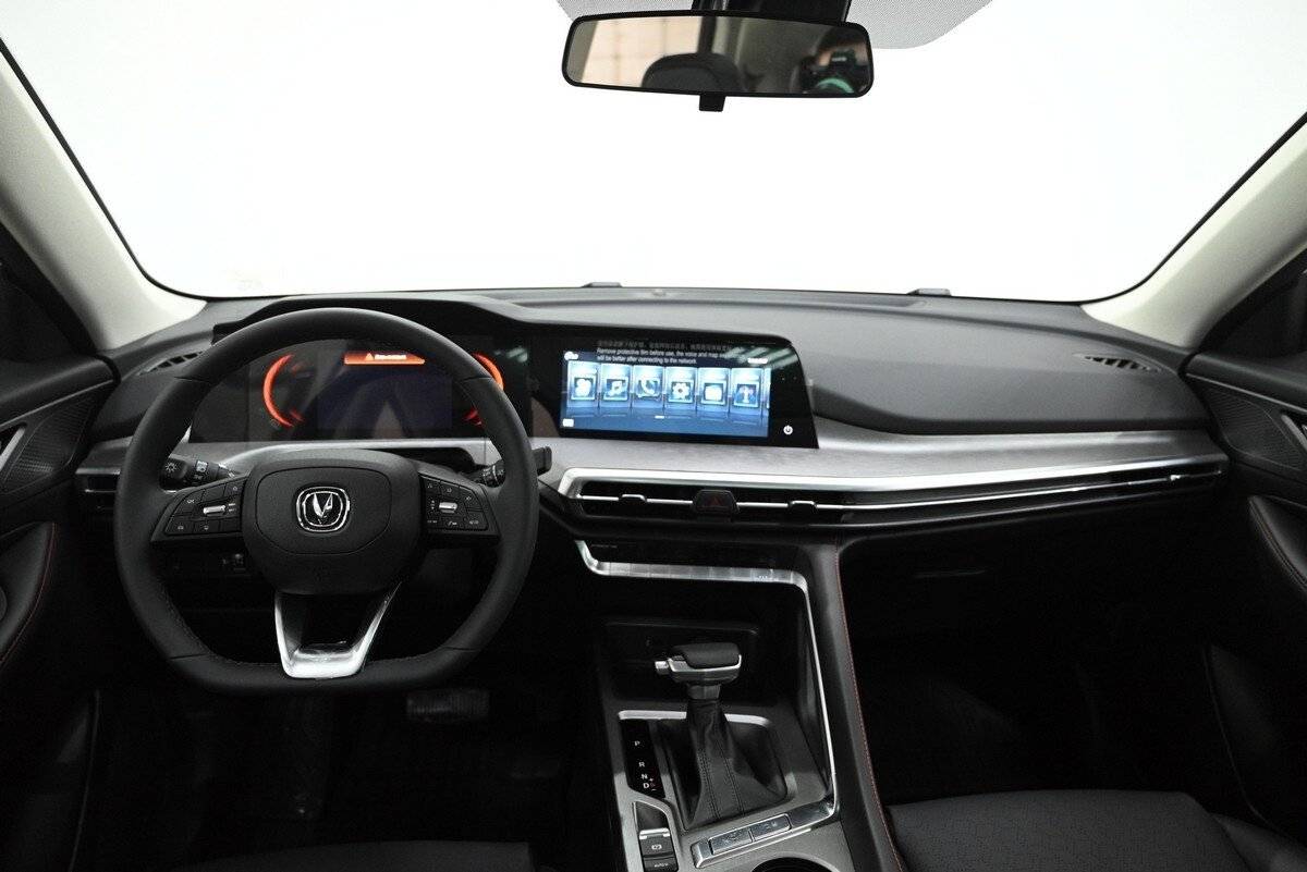 Changan CS35 Plus Advance 1.4T 7AT