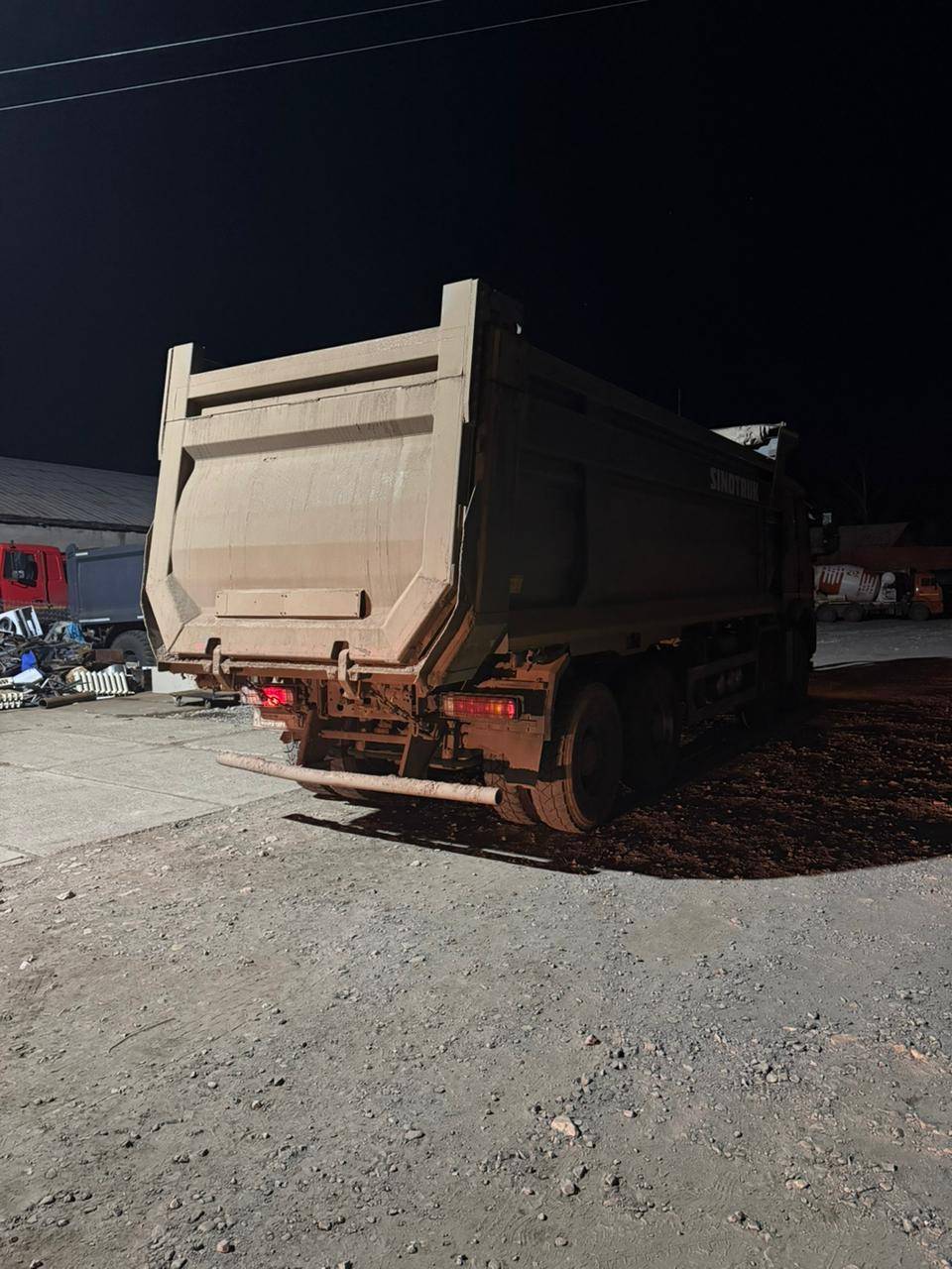 HOWO ZZ3317V386GE1 8х4 Лот 000007945