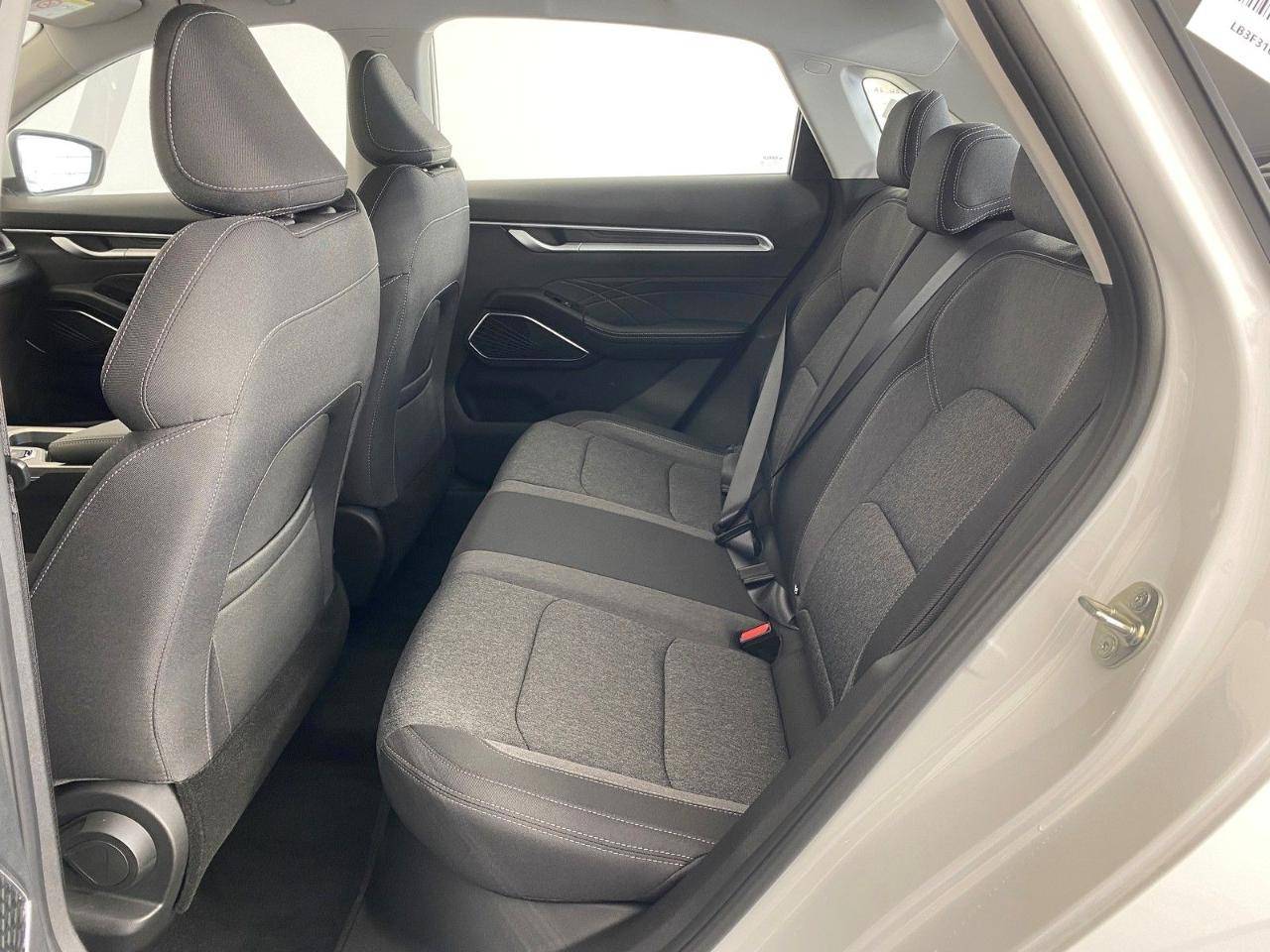 Geely Emgrand Comfort 1.5 AT