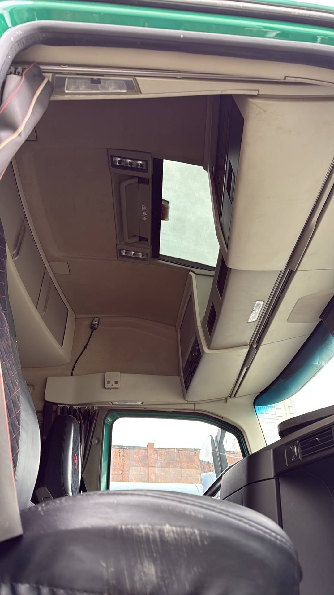 Volvo FH 460 4x2 (FH Globetrotter) Лот 000008109