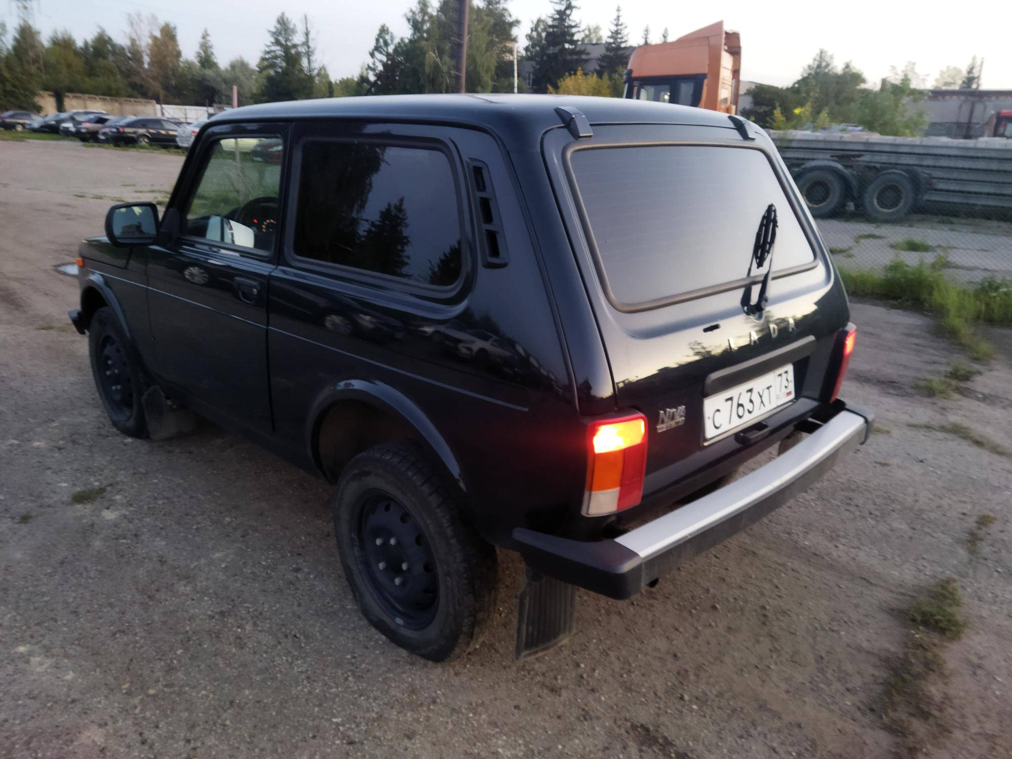 Lada Niva Travel Лот 000003981