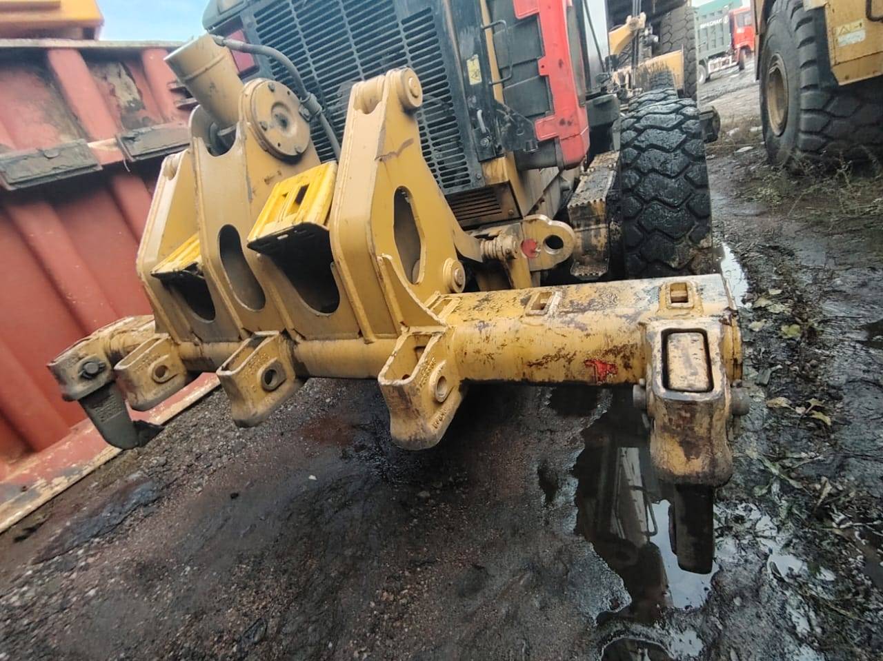 CATERPILLAR 140M Лот 000004731