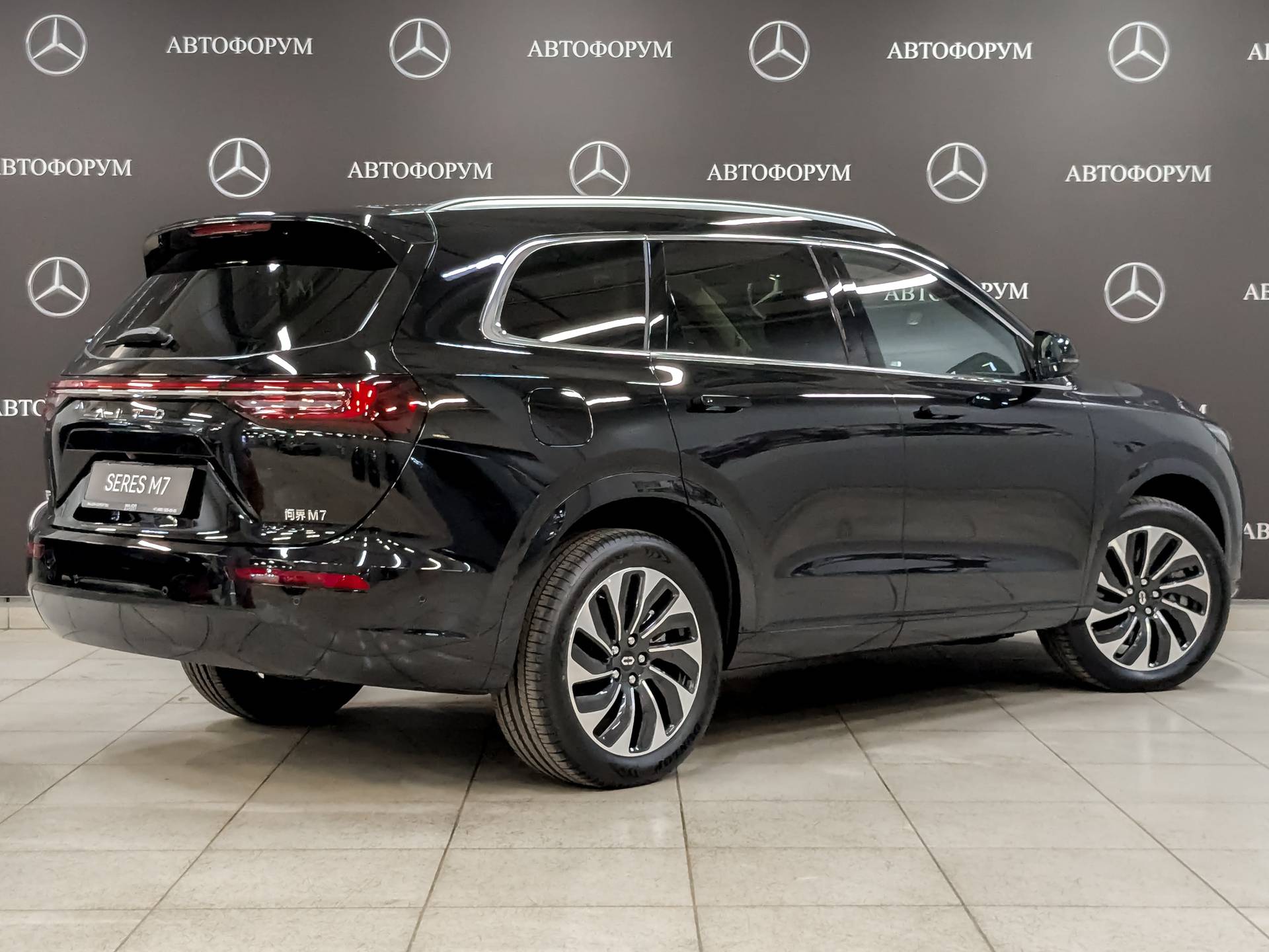 AITO M7 Luxury 4WD 6seats