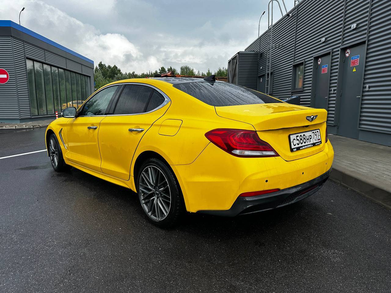 Genesis G70 Лот 000000522