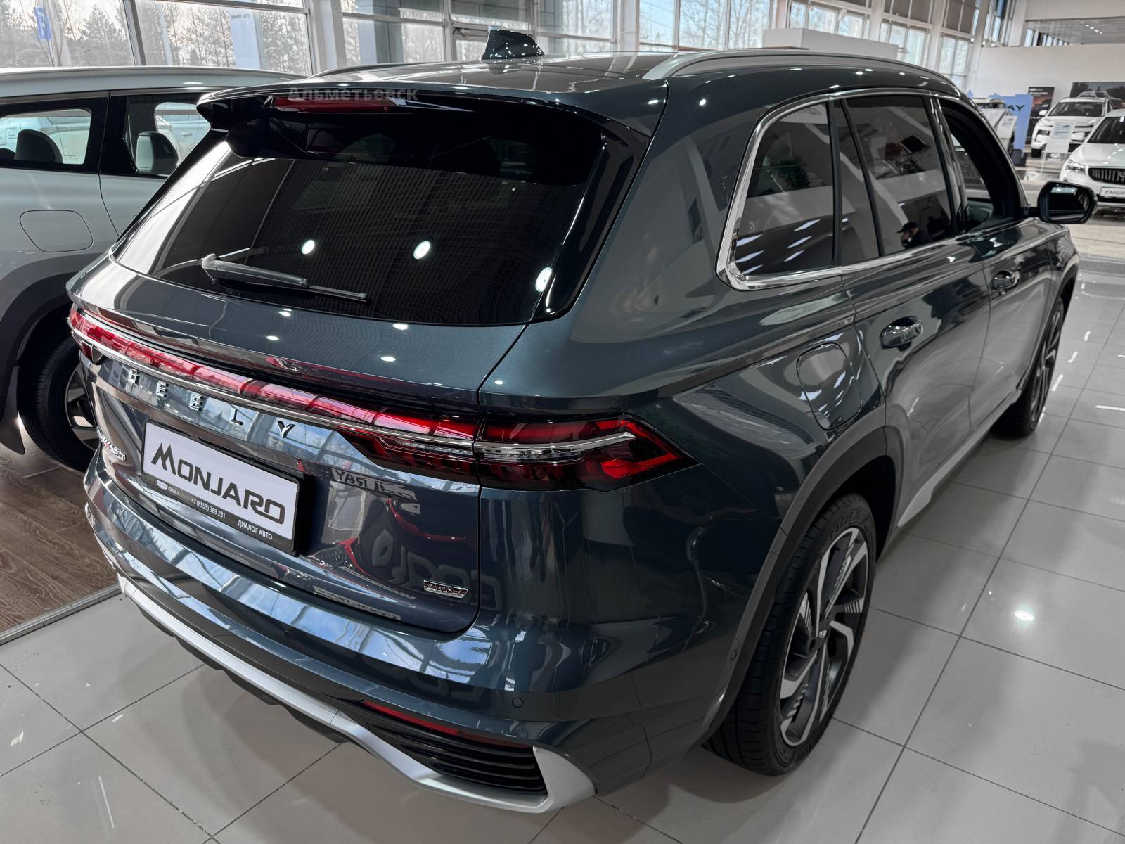 Geely Monjaro Flagship 2.0T (238 hp) 8AT 4WD