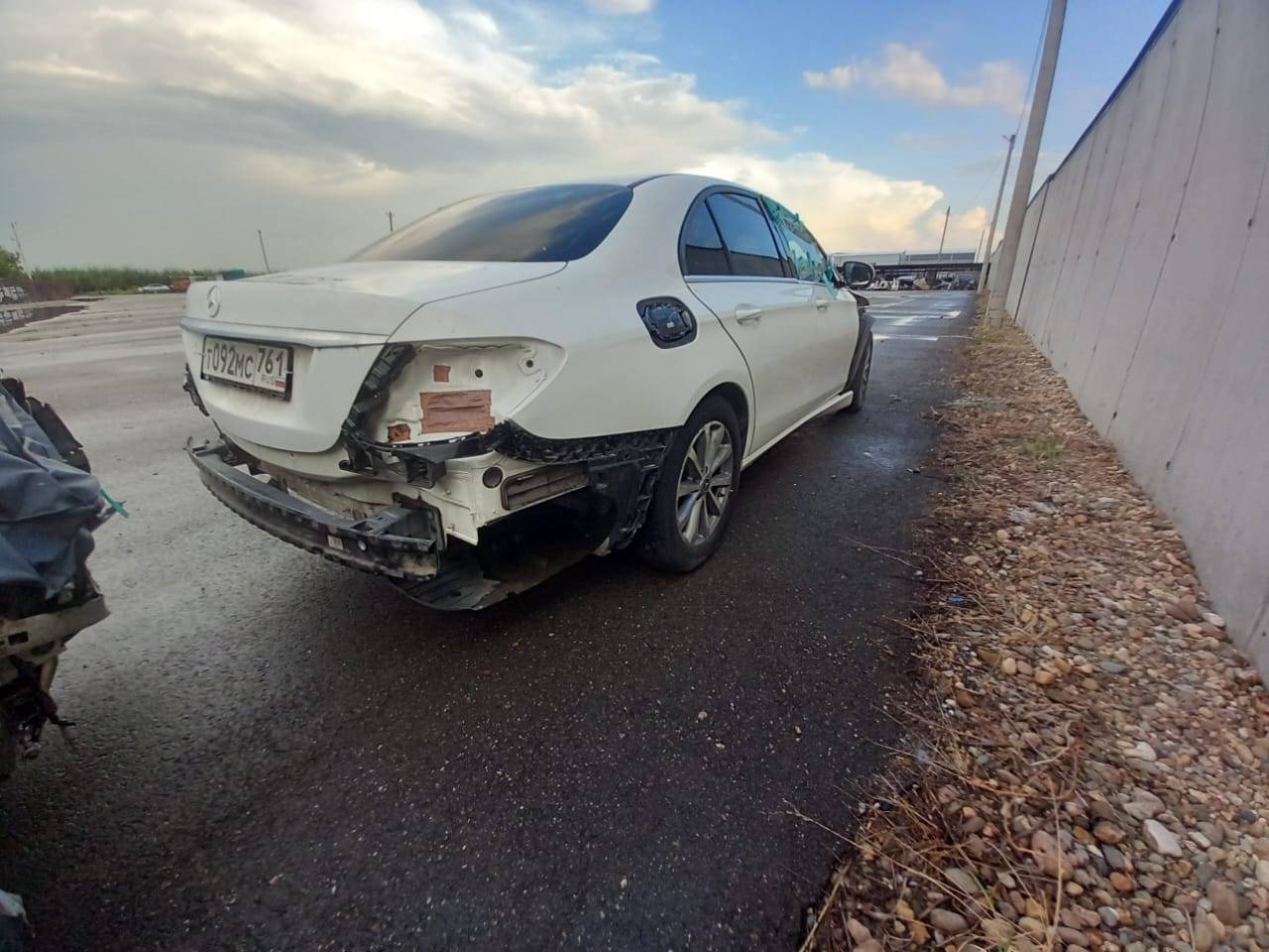 Mercedes-Benz E седан Лот 000005567