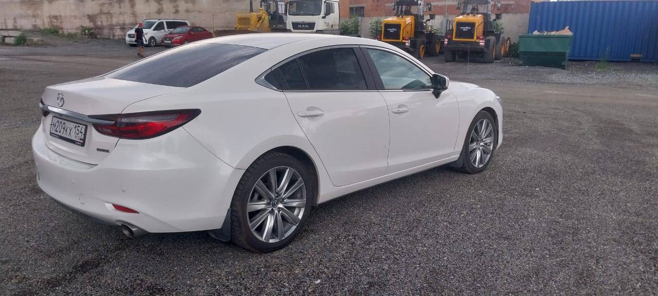 Mazda Mazda6 Sedan Лот 000002702