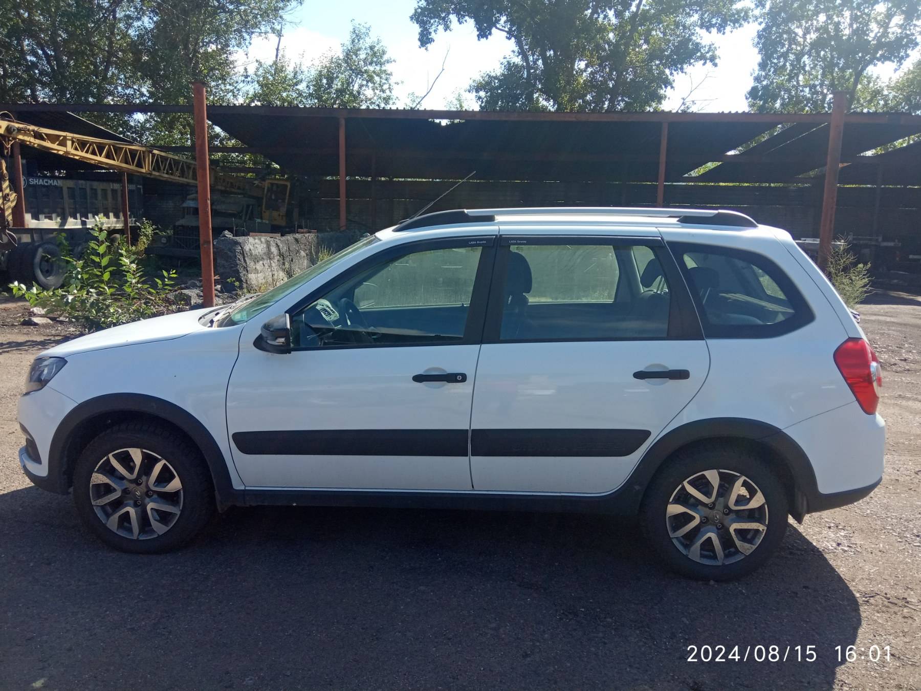 Lada Granta Cross Лот 000003466