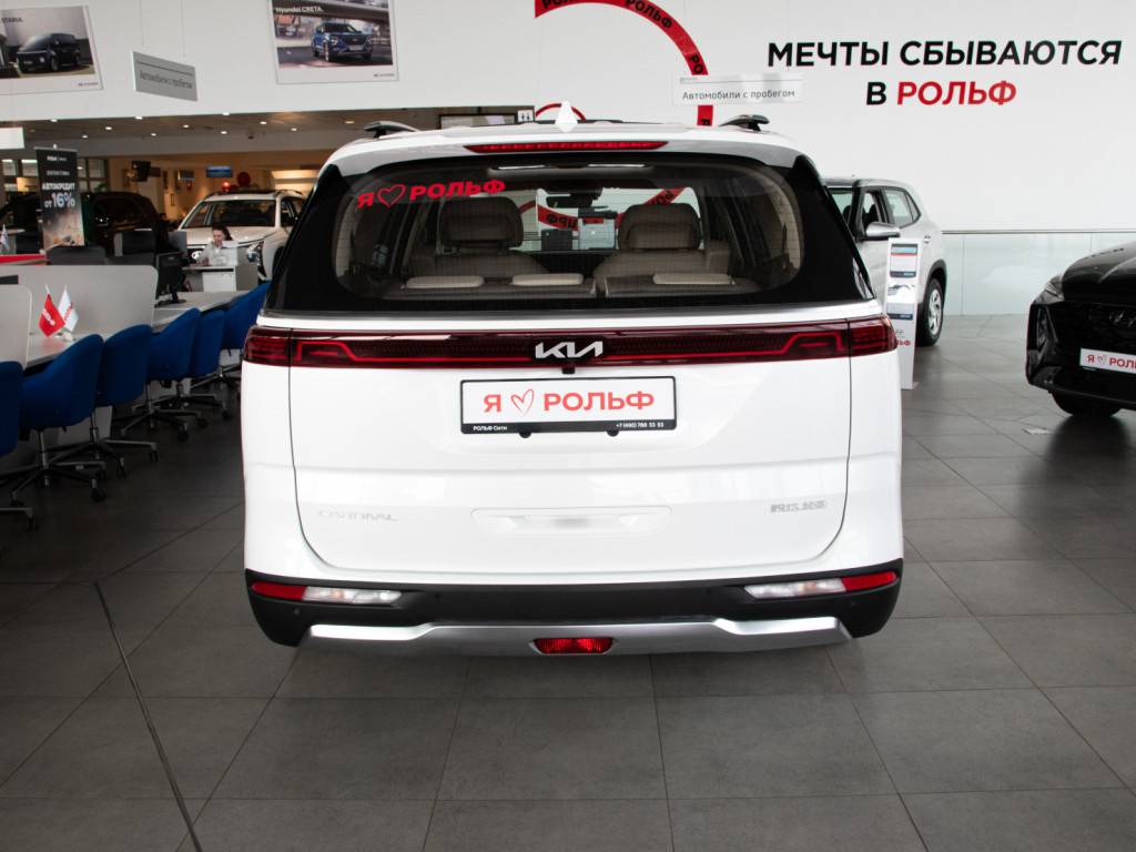 KIA Carnival Flagship 2.0 8AT