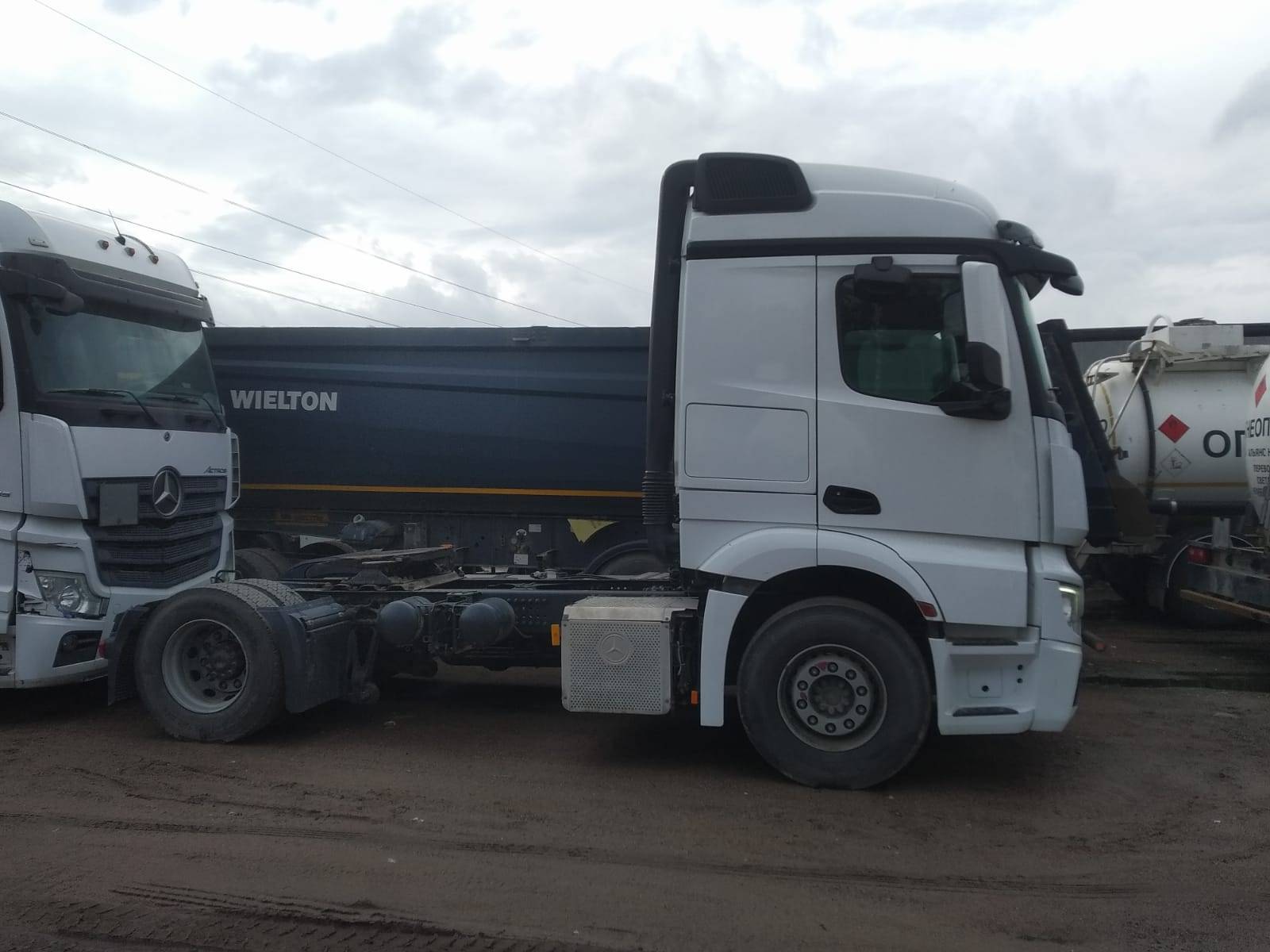 Mercedes-Benz Actros 5 L FHS 2042 LS 4x2 (BigSpace) Лот 000003906