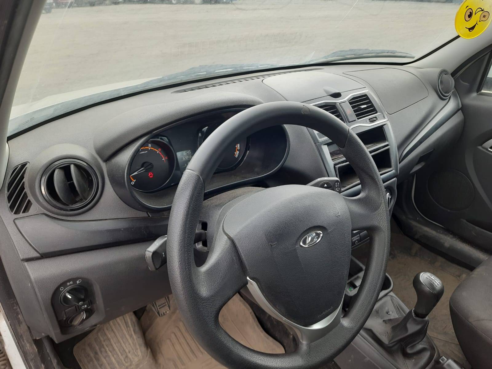 Lada Granta седан Лот 000008105