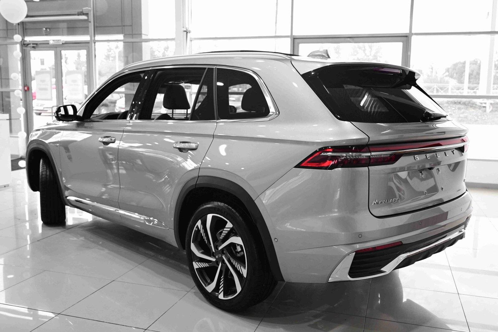 Geely Monjaro Flagship 2.0T (238 hp) 8AT 4WD