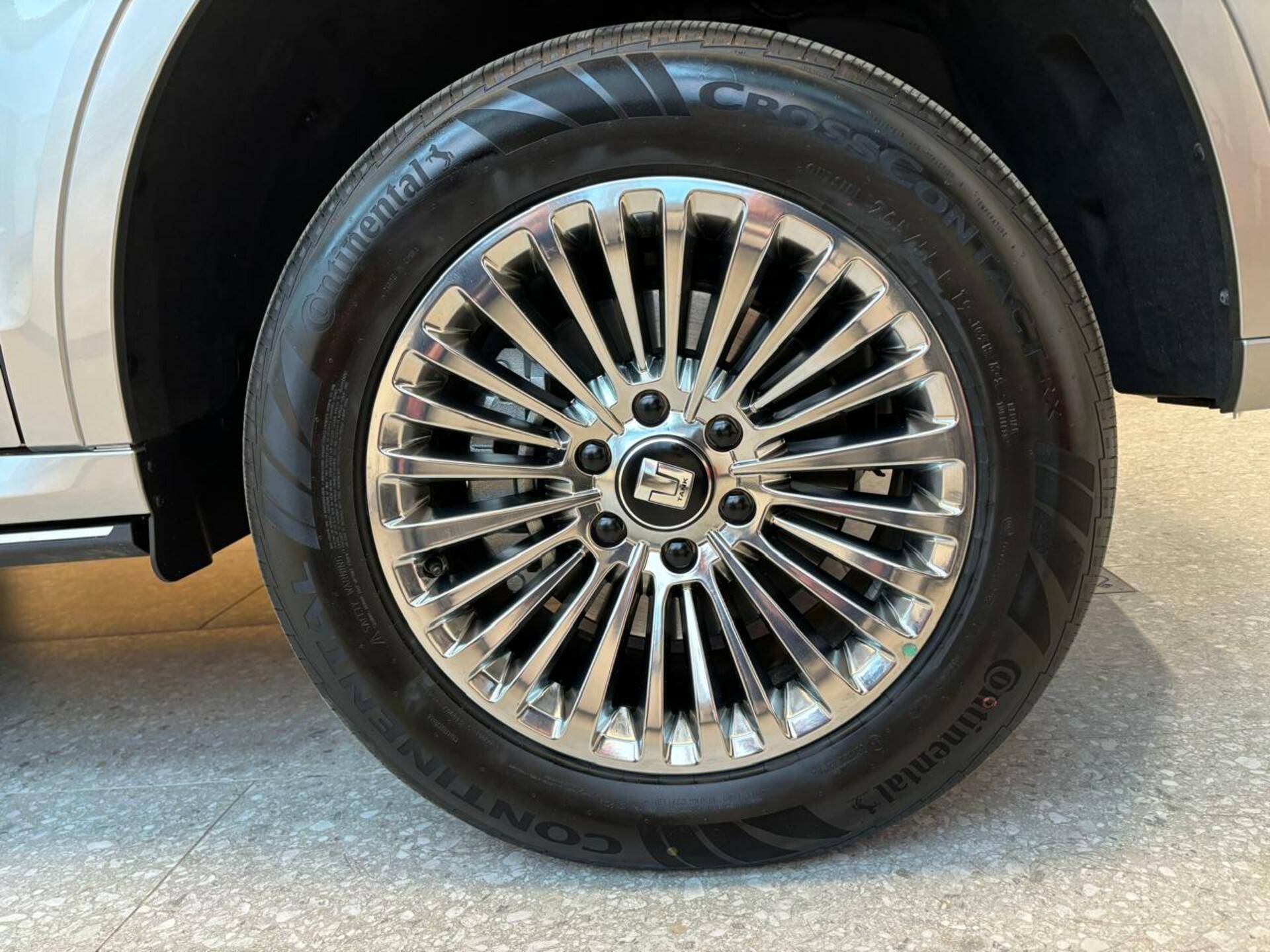 Tank 500 Premium 3.0 9AT 4WD