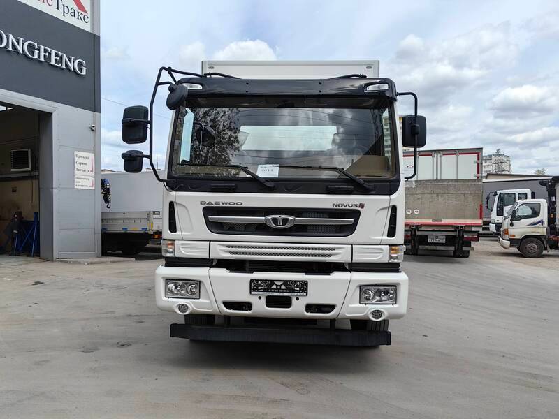 Daewoo NOVUS 4x2