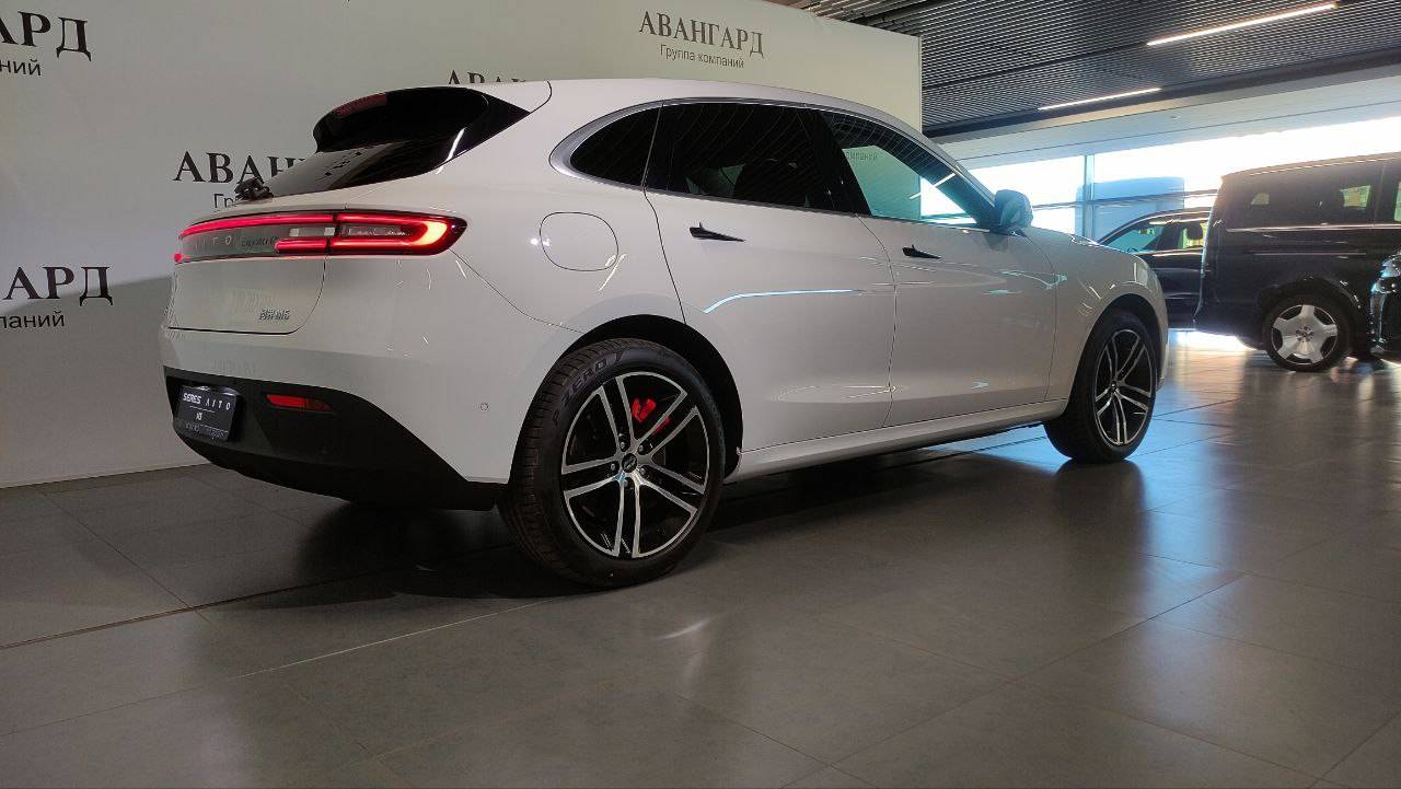 AITO M5 Ultimate 4WD