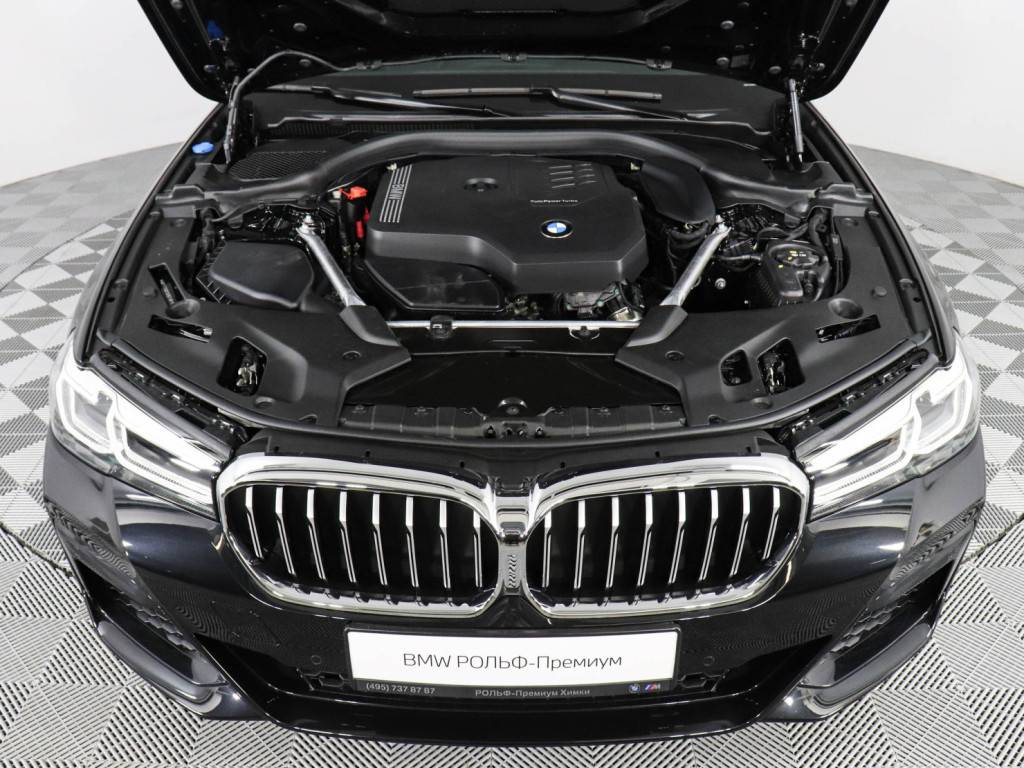 BMW 5 серия 520i