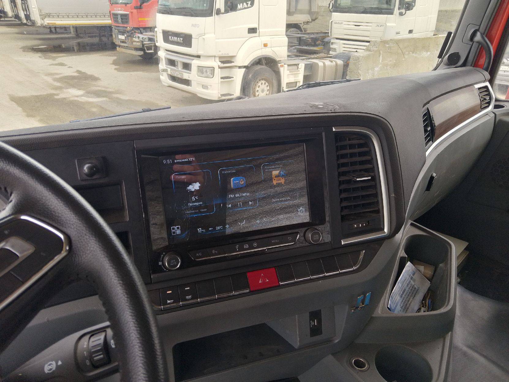 Shacman SX42584W324C Лот 000006487