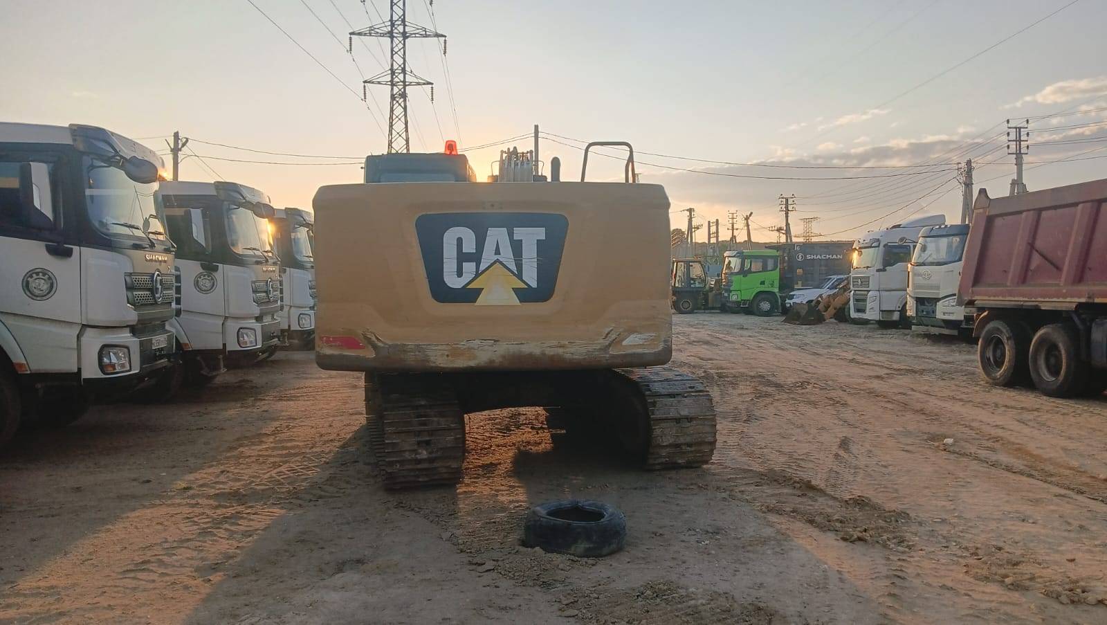 CATERPILLAR 320GC Лот 000003725