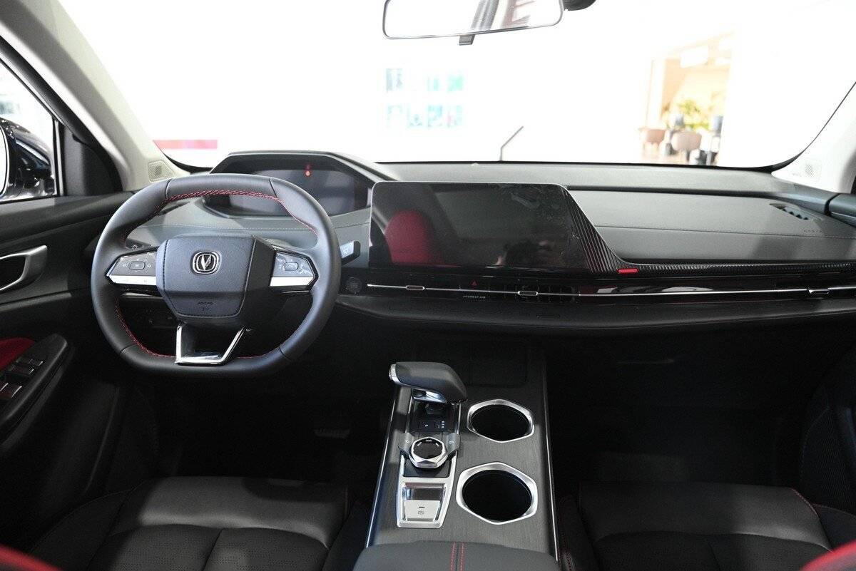 Changan Uni-S Tech 1.5T 7DCT