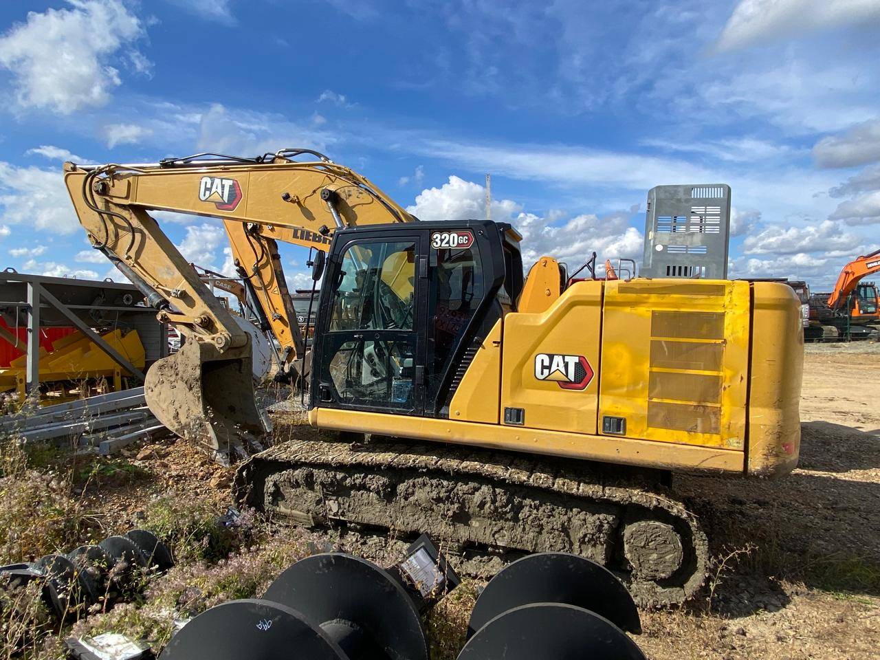 CATERPILLAR 320GC Лот 000004277