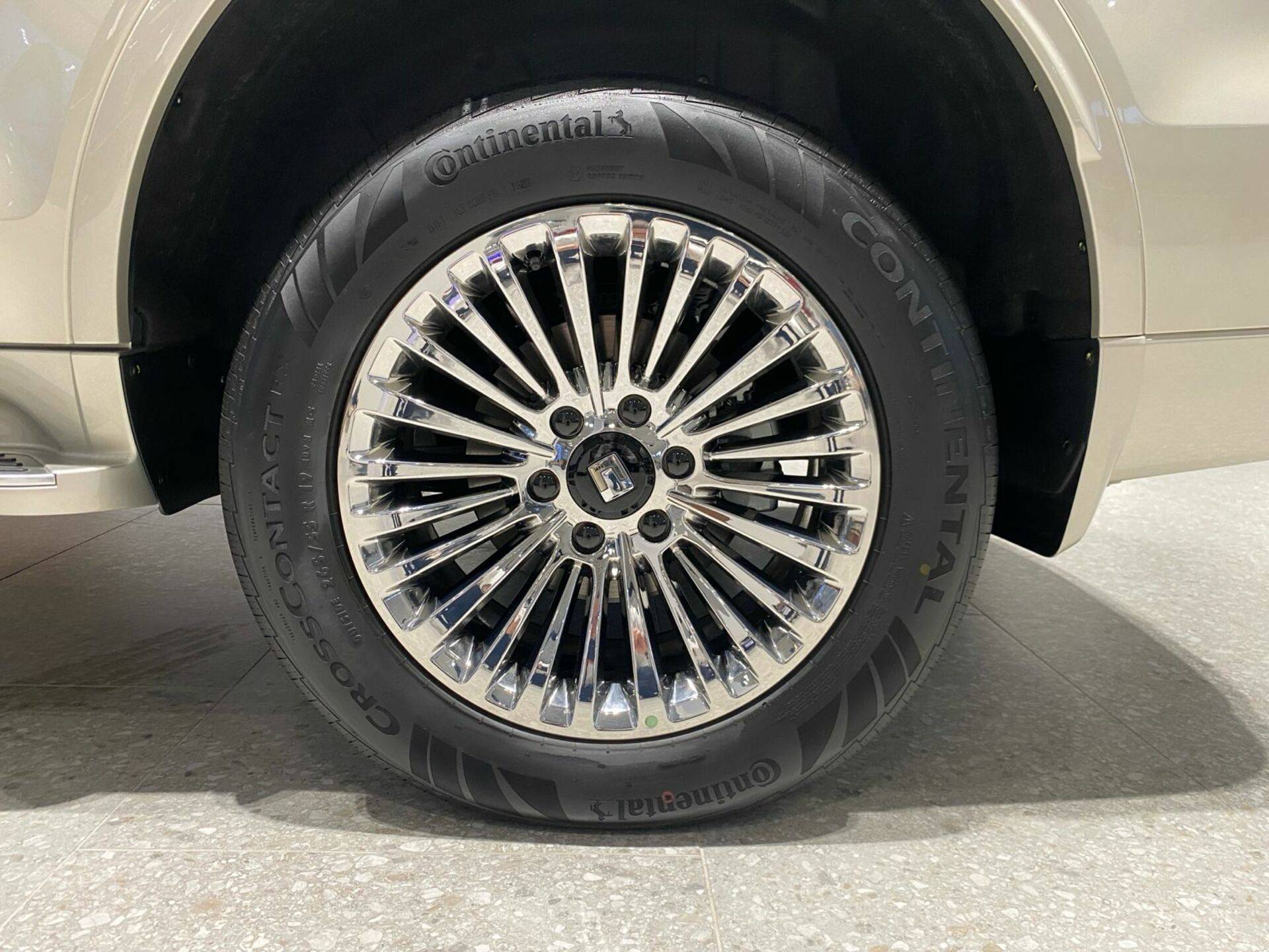Tank 500 Premium 3.0 9AT 4WD