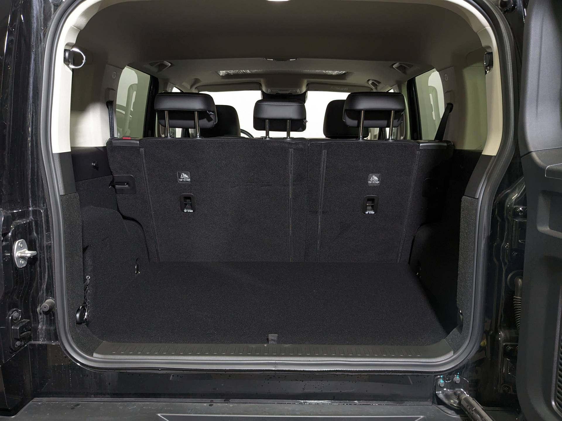 Tank 300 City Premium 2.0 8AT 4WD