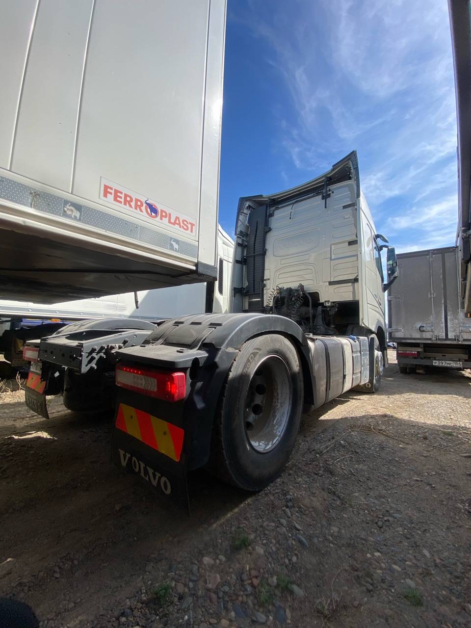 Volvo FH 460 4x2 (FH Globetrotter) Лот 000008132