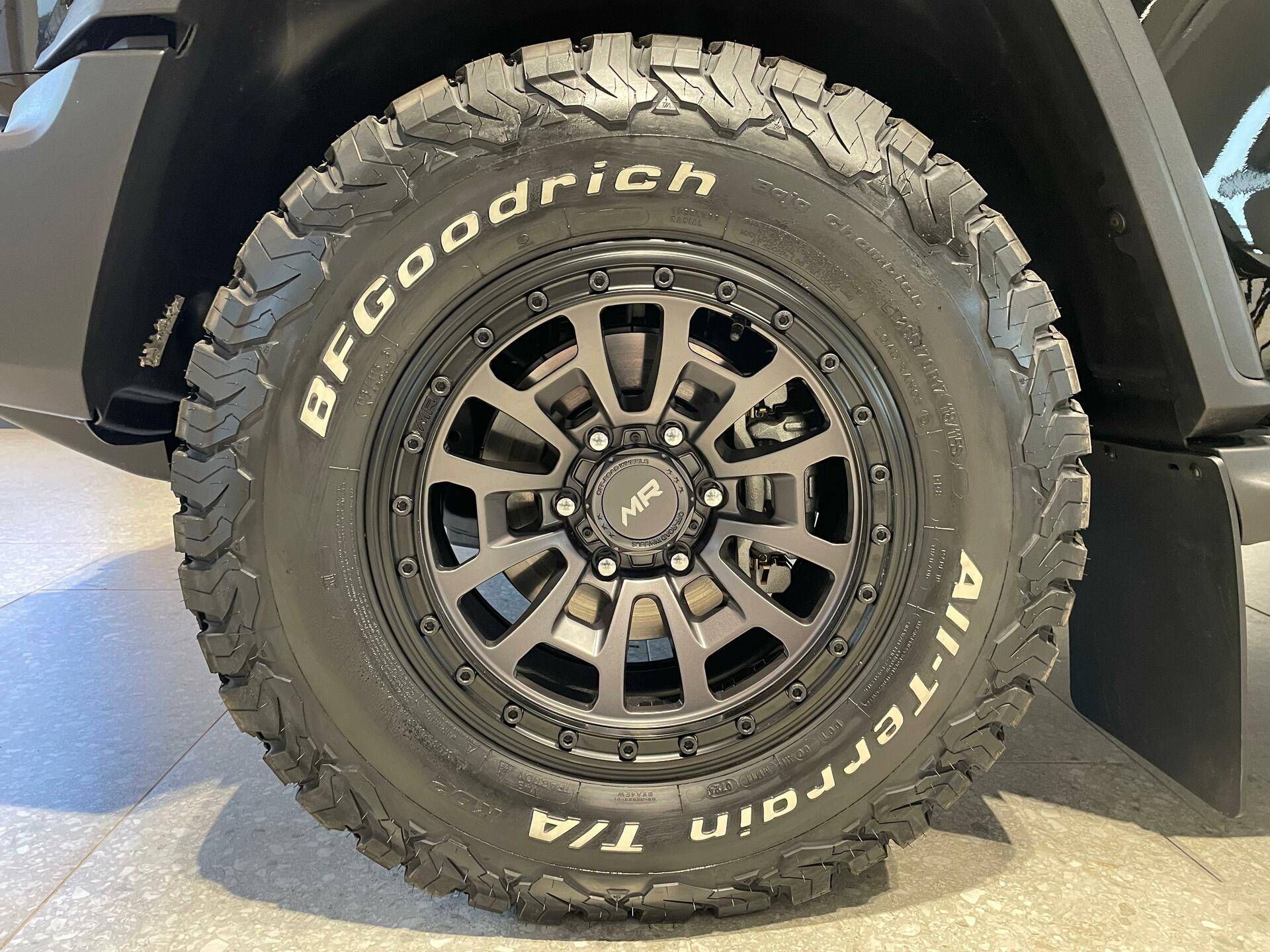 Tank 300 City Premium 2.0 8AT 4WD