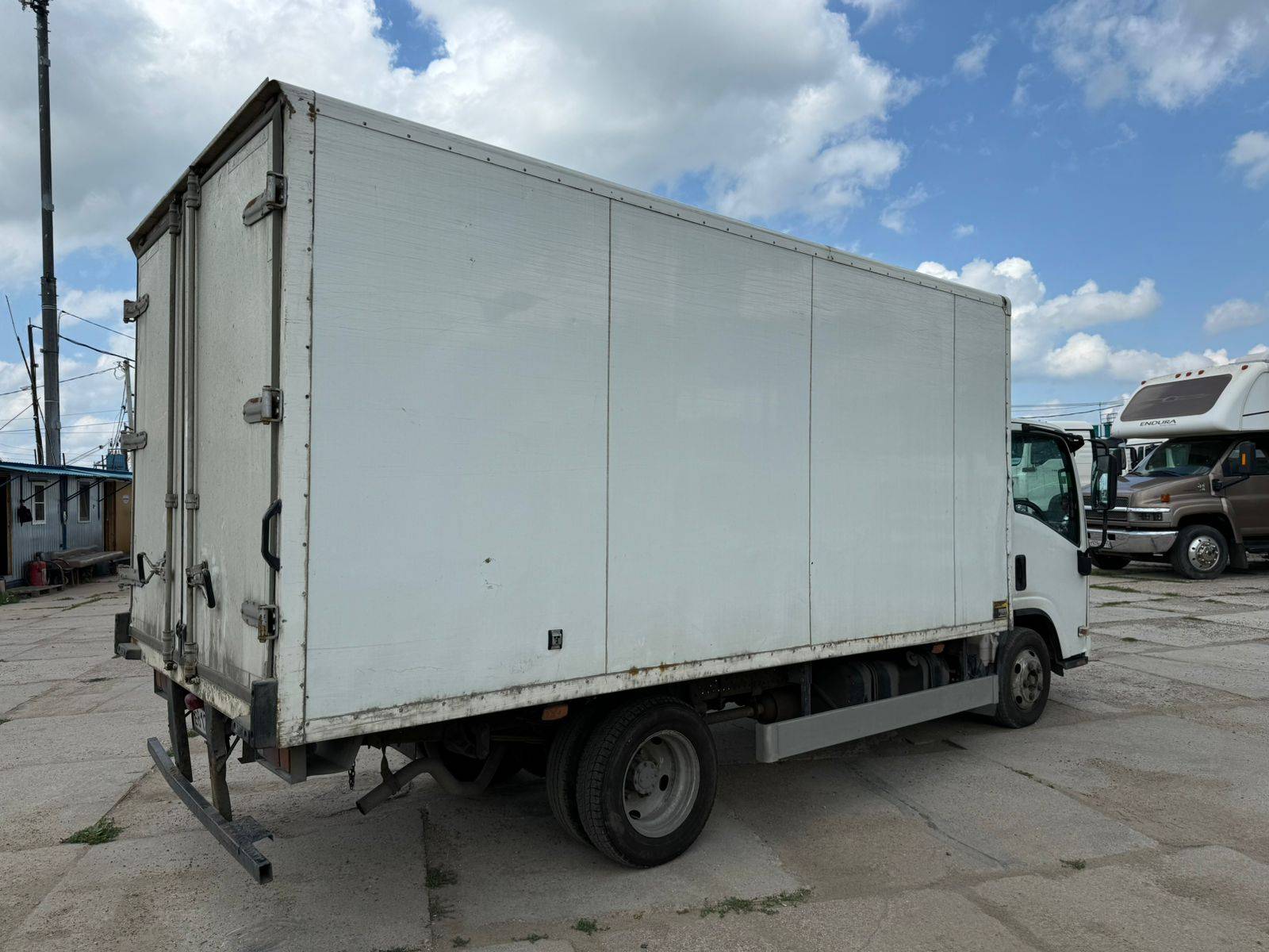 ISUZU ELF 4,5 Лот 000004353