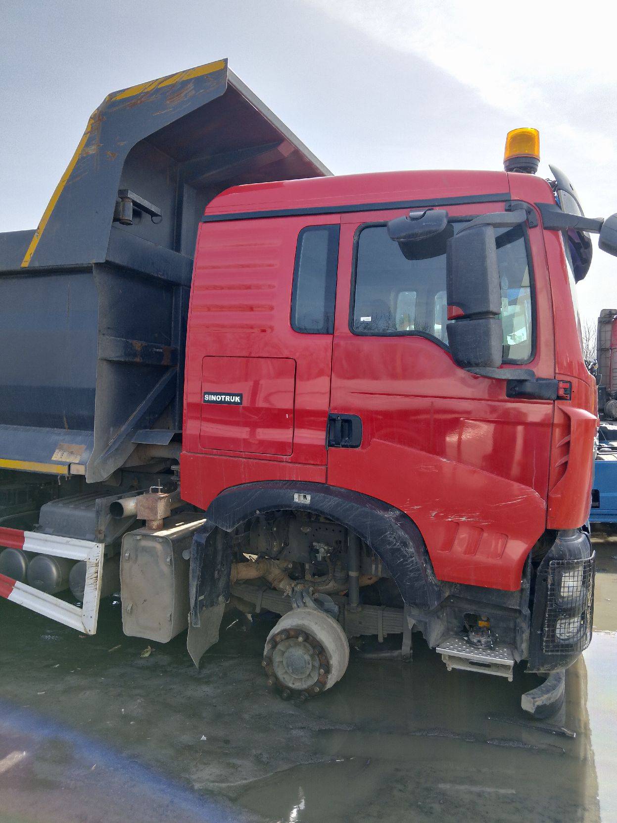 HOWO ZZ3257V384GE1 6x4 Лот 000008101