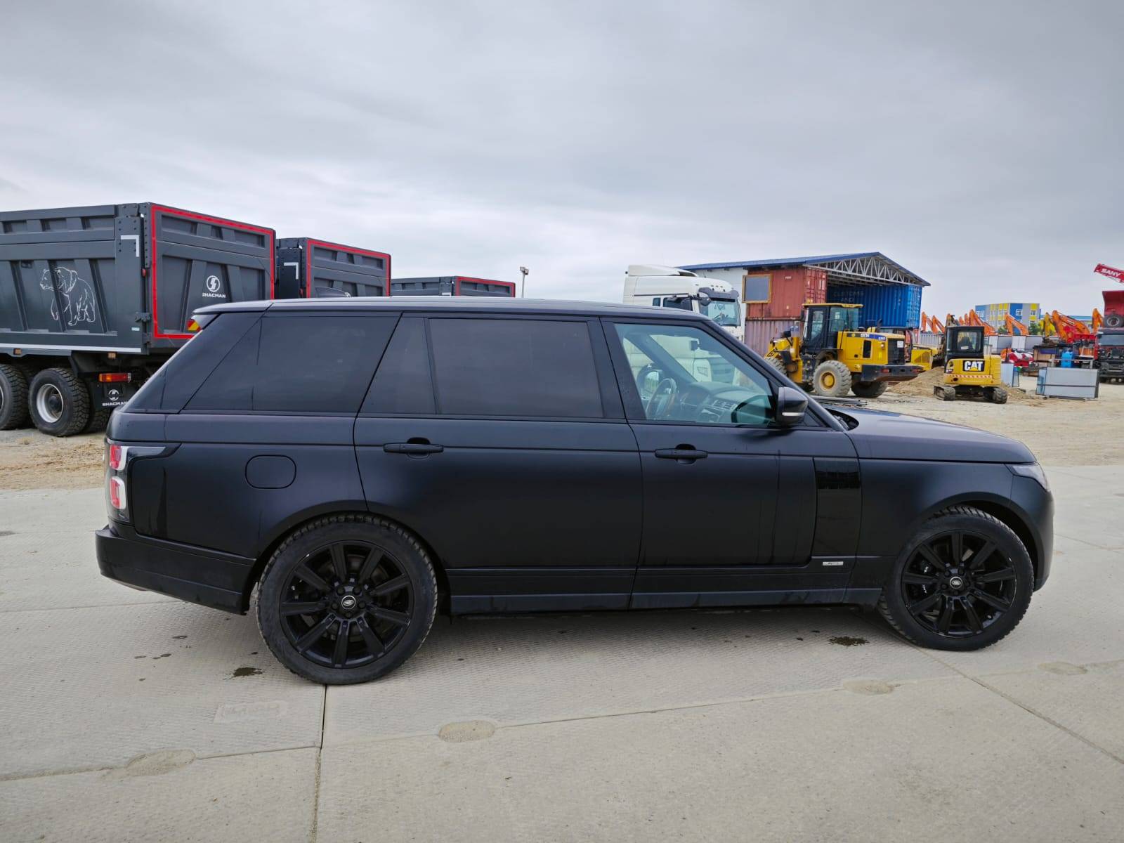 Land Rover Range Rover Лот 000001423