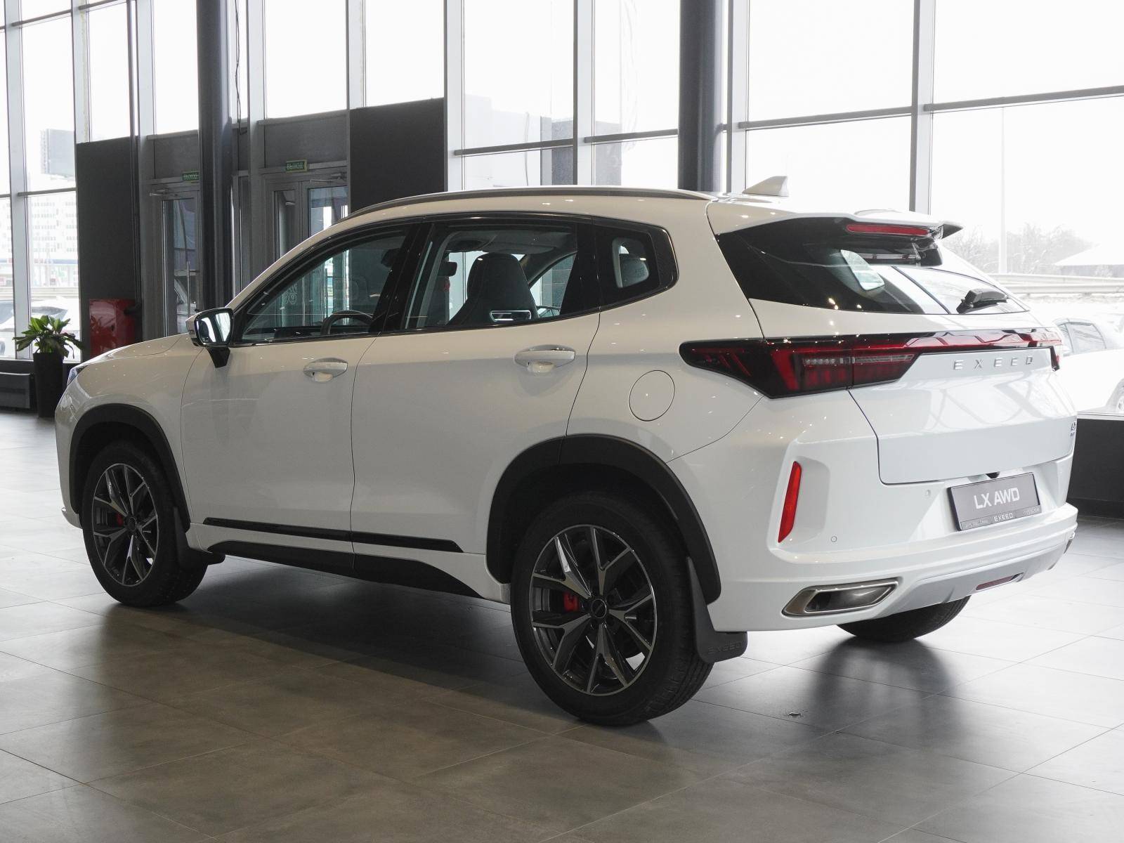 EXEED LX Premium 1.6T 7DCT 4WD