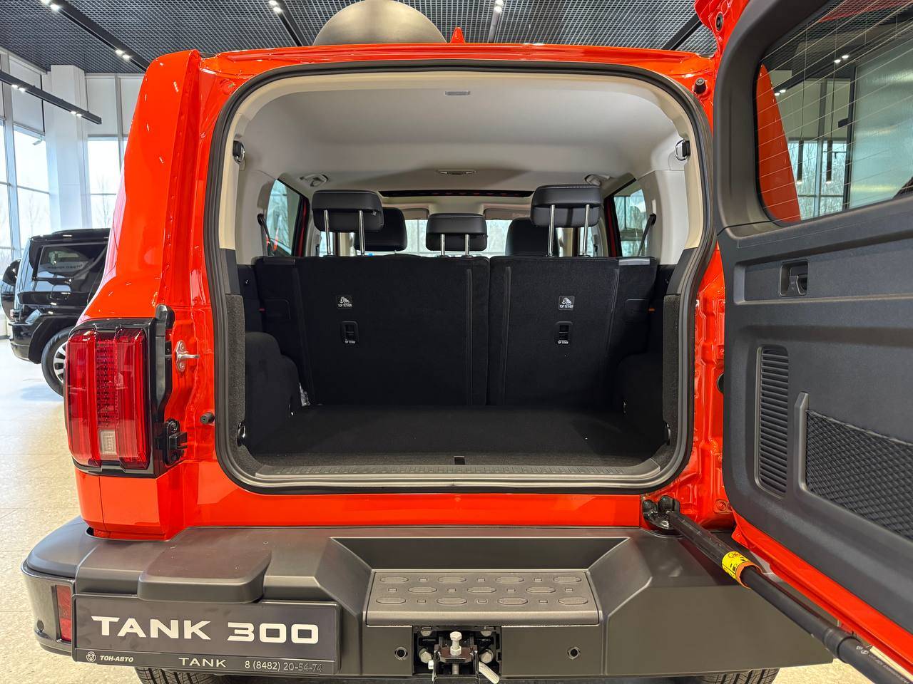 Tank 300 City Adventure 2.0 8AT 4WD