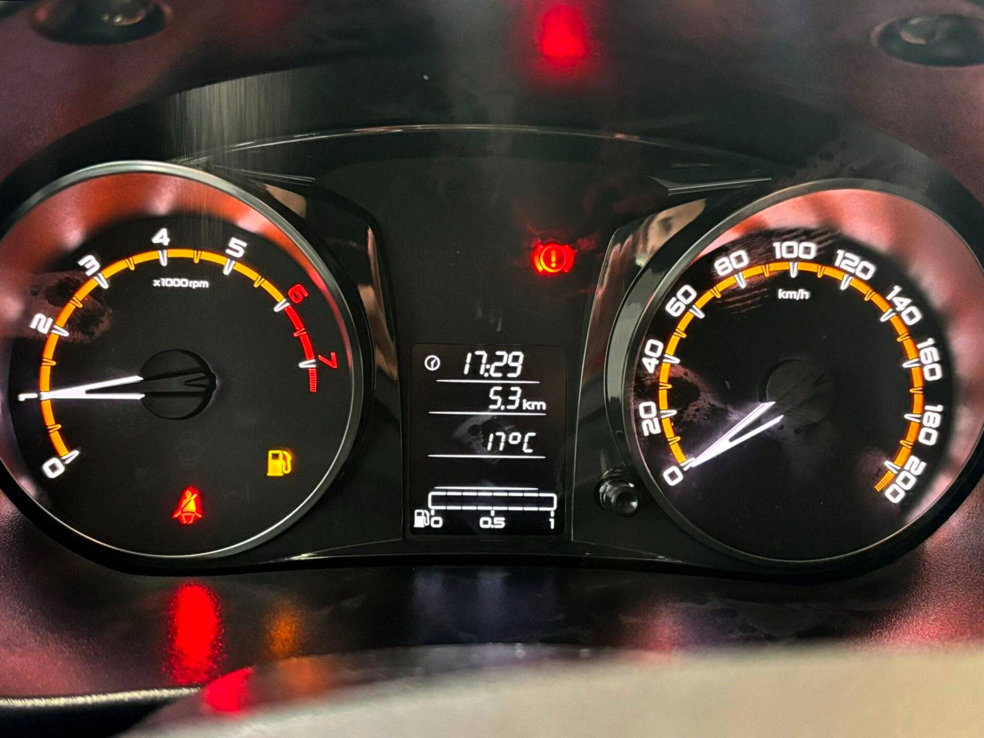 Lada Granta седан Comfort 24 1.6 106hp 5MT